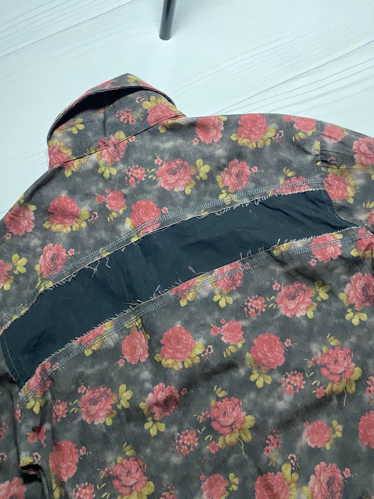 Dolce & Gabbana × Vintage Vintage Dolce & Gabbana floral y2k button up shirt Size M / US 6-8 / IT 42-44 - 18 Thumbnail