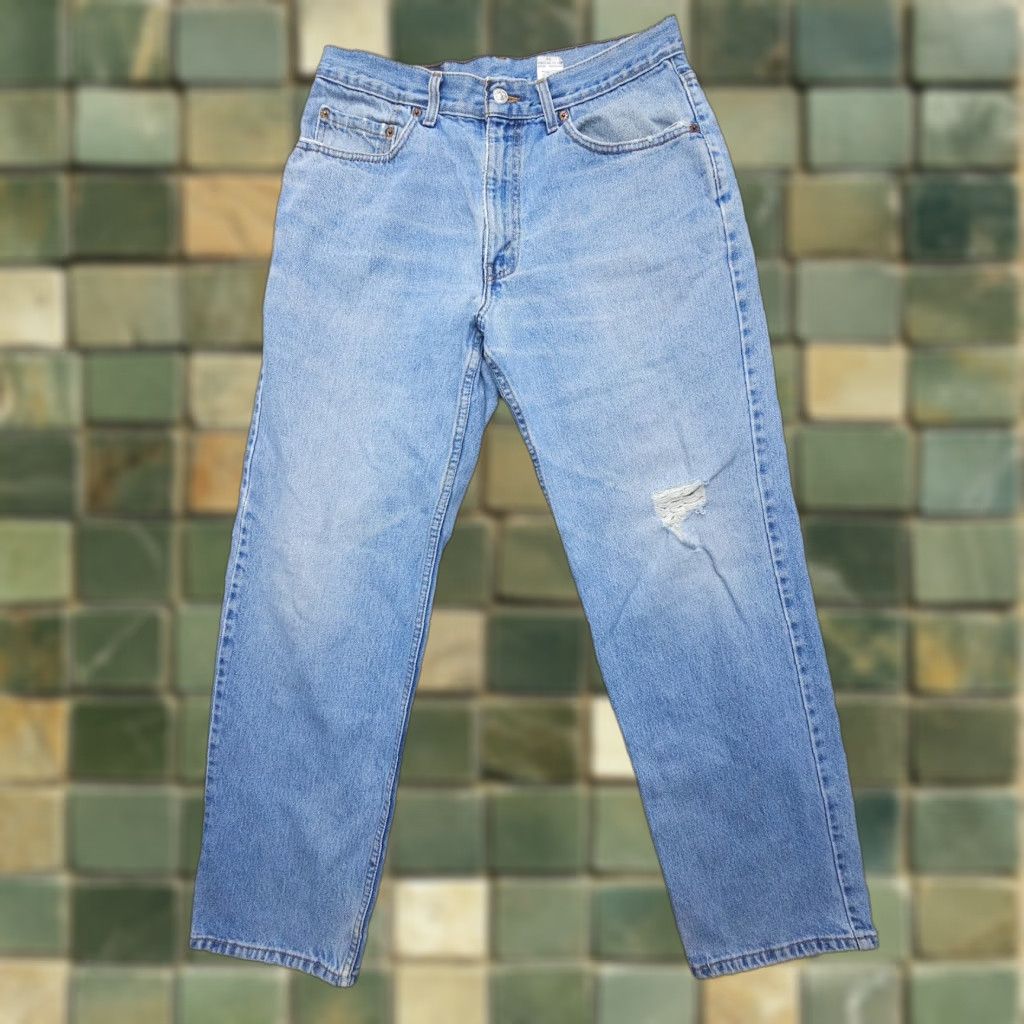 Levi's VINTAGE Levi's 550 Jeans Mens 34 x 30 Light Distressed 90s Baggy Relaxed Tapered Denim Blue Cotton 5-Pocket Style Mens US Size US 34 / EU 50 - 1 Thumbnail