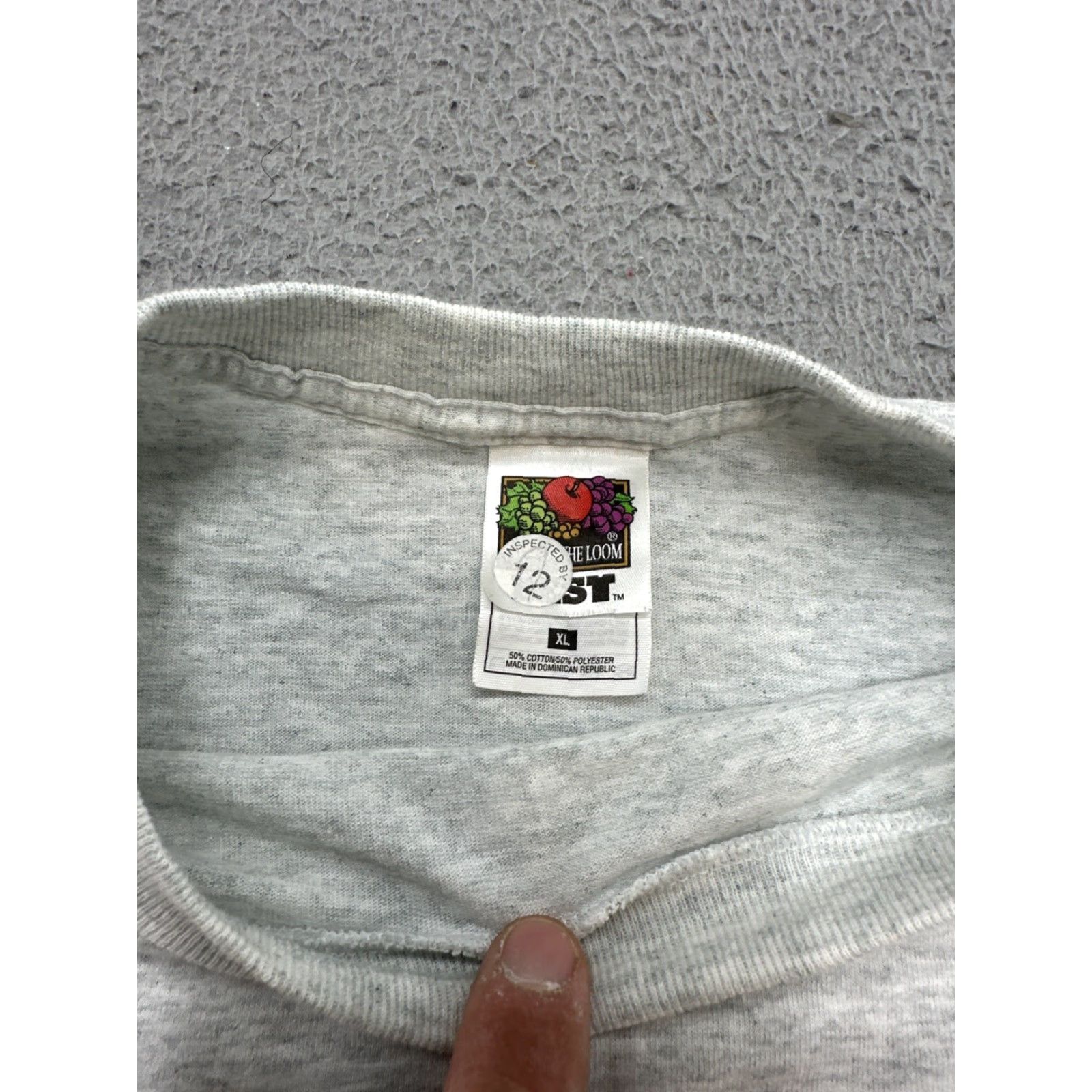 Fruit Of The Loom VINTAGE 90s Fruit of the Loom Shirt Adult XL Gray Nice Shape Size US M / EU 48-50 / 2 - 7 Thumbnail
