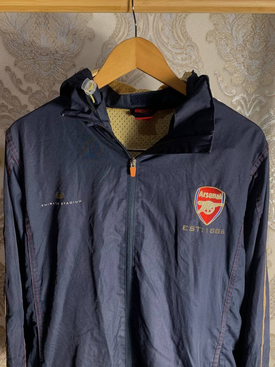 Vintage VERY RARE ARSENAL LONDON ENGLAND SOCCER LIGHT JACKET RETRO Size US XL / EU 56 / 4 - 2 Thumbnail