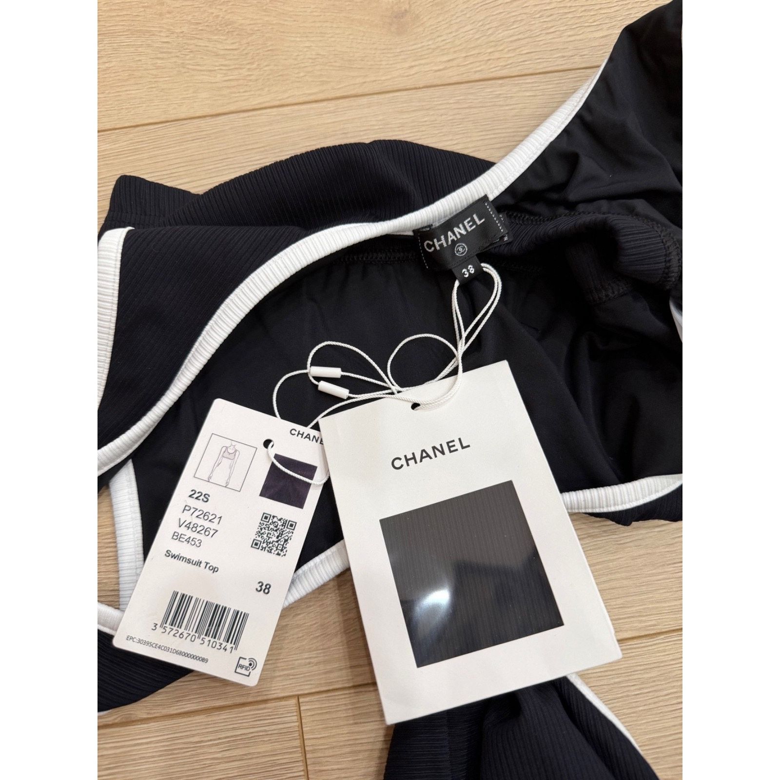 Chanel Chanel 22S Black White Crystal CC Logo Bikini Swimsuit 38 Size S / US 4 / IT 40 - 18 Thumbnail