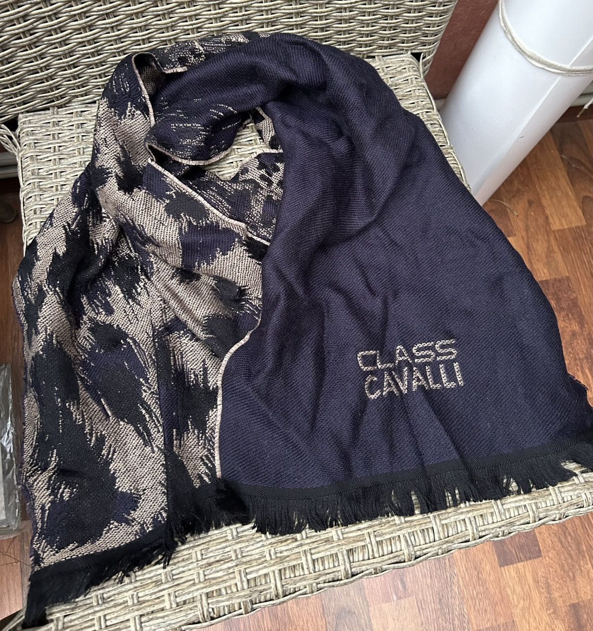 Cavalli Class × Roberto Cavalli × Vintage Class Roberto Cavalli Leopard Wool Scarf Made In Italy Size ONE SIZE - 2 Thumbnail