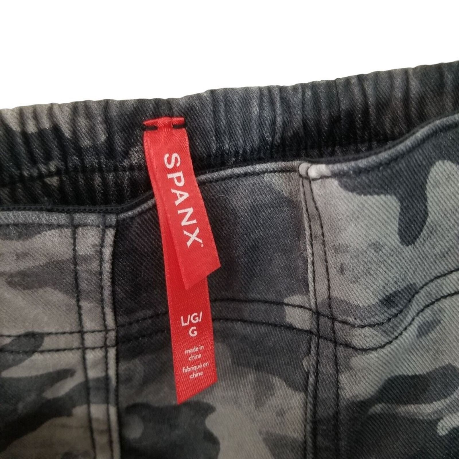 Spanx SPANX Womens Camo Jogger Pants Size L Stretch Camouflage Size 30" / US 8 / IT 44 - 9 Thumbnail