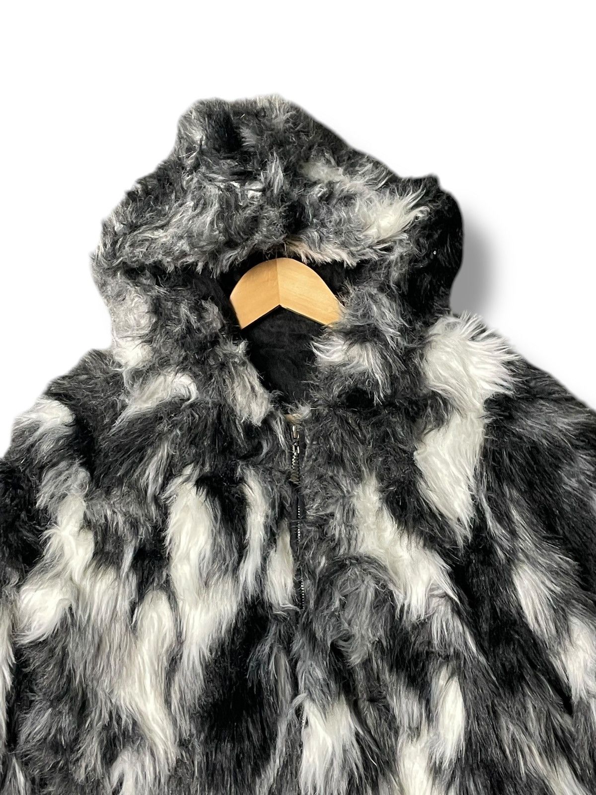 Designer × Japanese Brand Black & White Fluffy Faux Fur Jacket (45) Size US L / EU 52-54 / 3 - 2 Thumbnail
