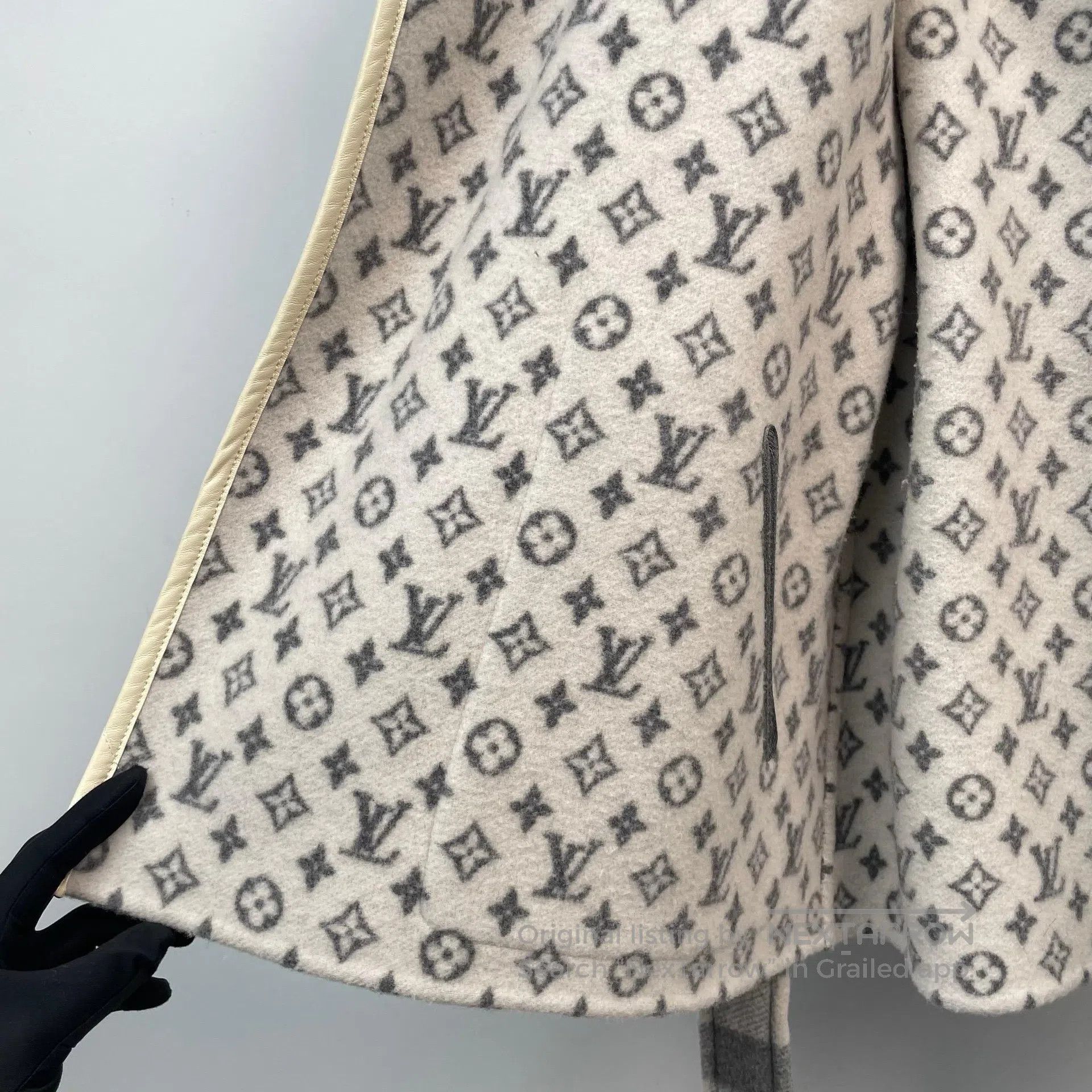 Louis Vuitton Louis Vuitton Light Gray and White Full Print Double-Faced Size XS / US 0-2 / IT 36-38 - 5 Thumbnail