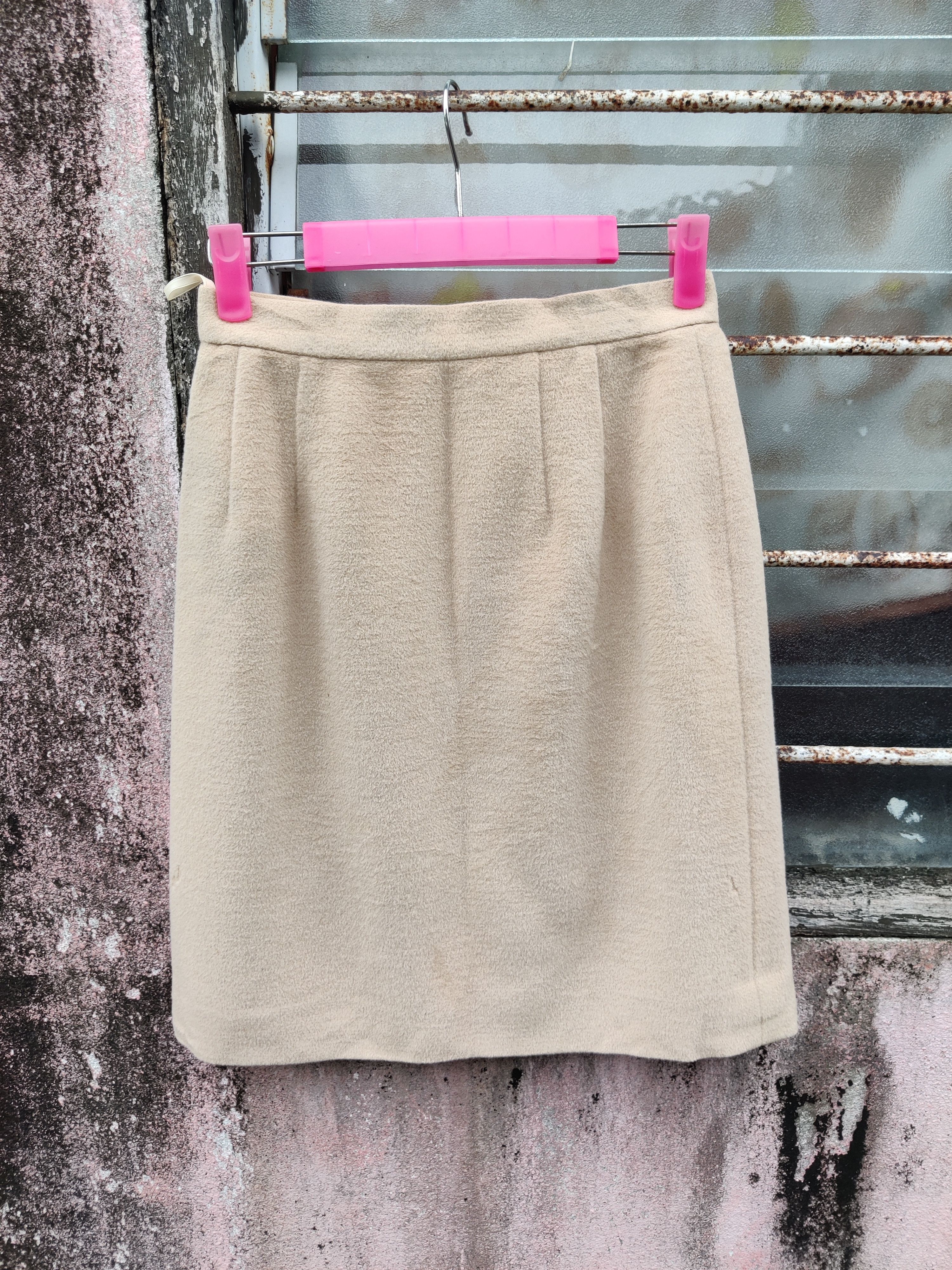 Balenciaga Vintage Archive Balenciaga Luxury Wool Skirt Size 24" / US 00 / IT 34 - 11 Thumbnail