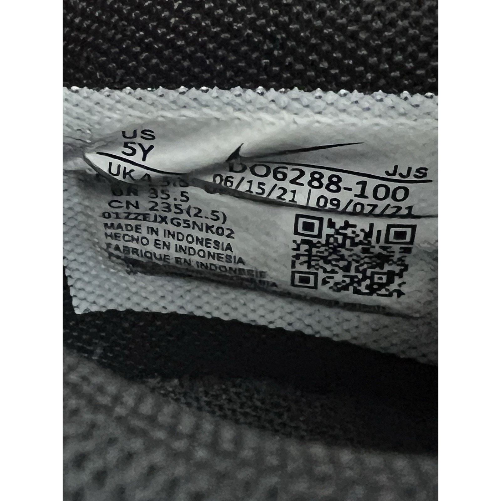 Nike Nike Dunk NBA 75th Anniversary Chicago Size 5Y (DO6288-100) Size US 5 / EU 37 - 7 Thumbnail