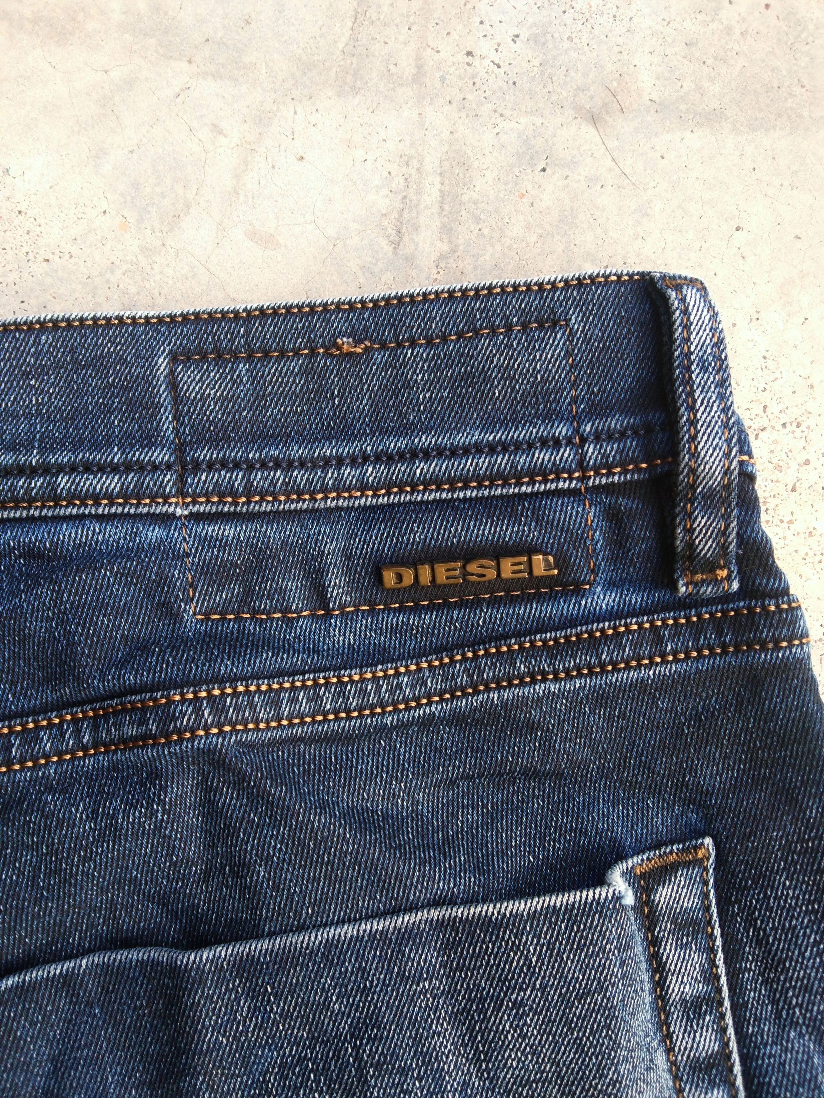 Diesel Vintage Diesel 'TEPPHAR' Denim Blue Distressed Jeans 36x31 Size US 36 / EU 52 - 3 Thumbnail