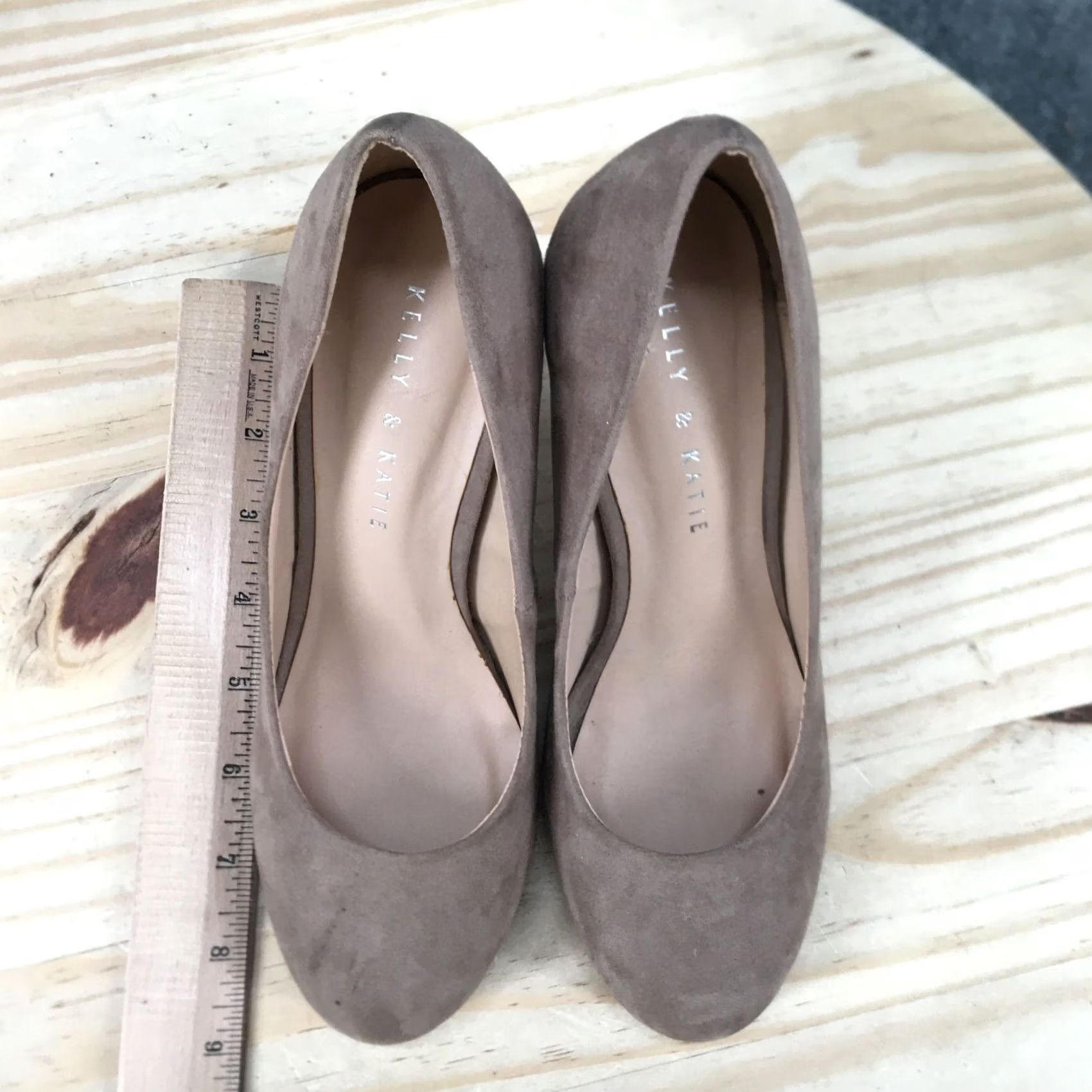 Vintage Kelly & Katie Pump Heels Womens 7 Beige Larrissa Slip On Stiletto Casual Suede Size US 7 / IT 37 - 7 Thumbnail