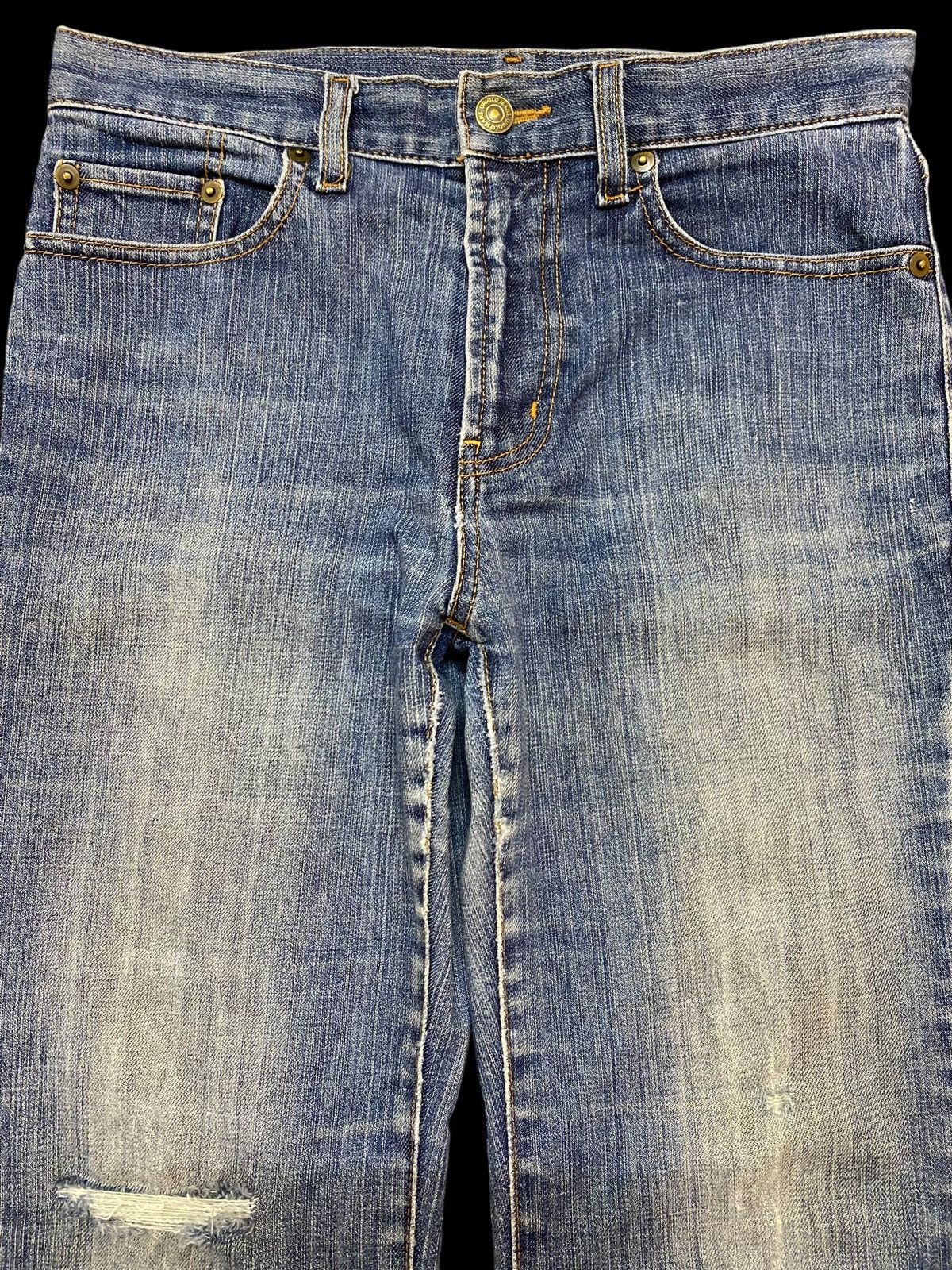 Japanese Brand Vintage Japanese Brand Blue Wash Distressed Flare Jeans Size US 28 / EU 44 - 3 Thumbnail