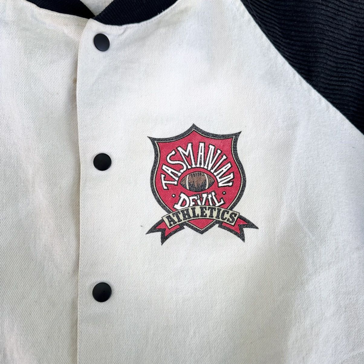 Vintage Vintage 1992 Looney Tunes Tasmanian Devil Varsity Jacket Size US XL / EU 56 / 4 - 3 Thumbnail