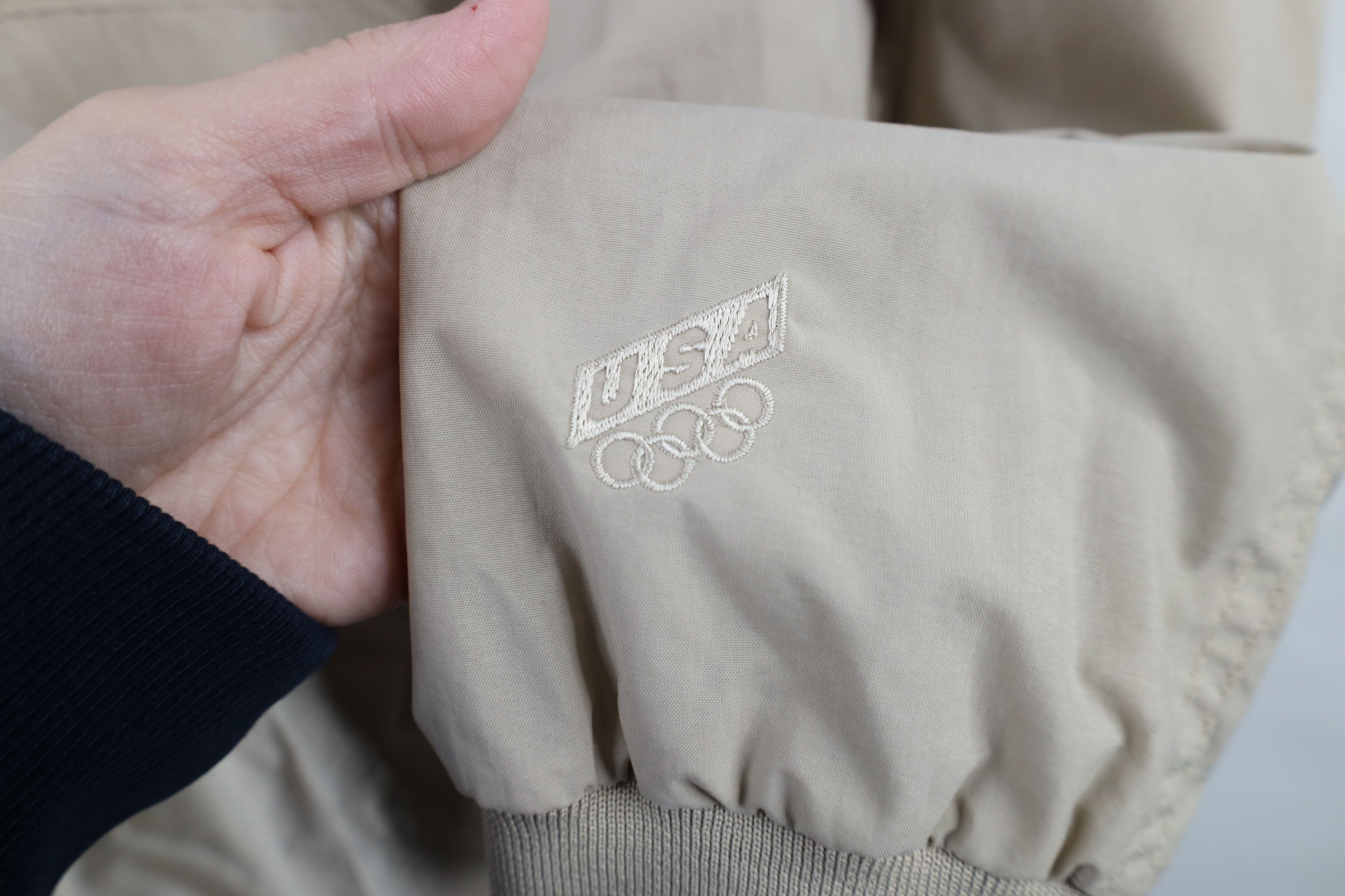 Vintage Vintage 90s USA Olympics Pullover Windbreaker Jacket Beige Size US XL / EU 56 / 4 - 4 Thumbnail