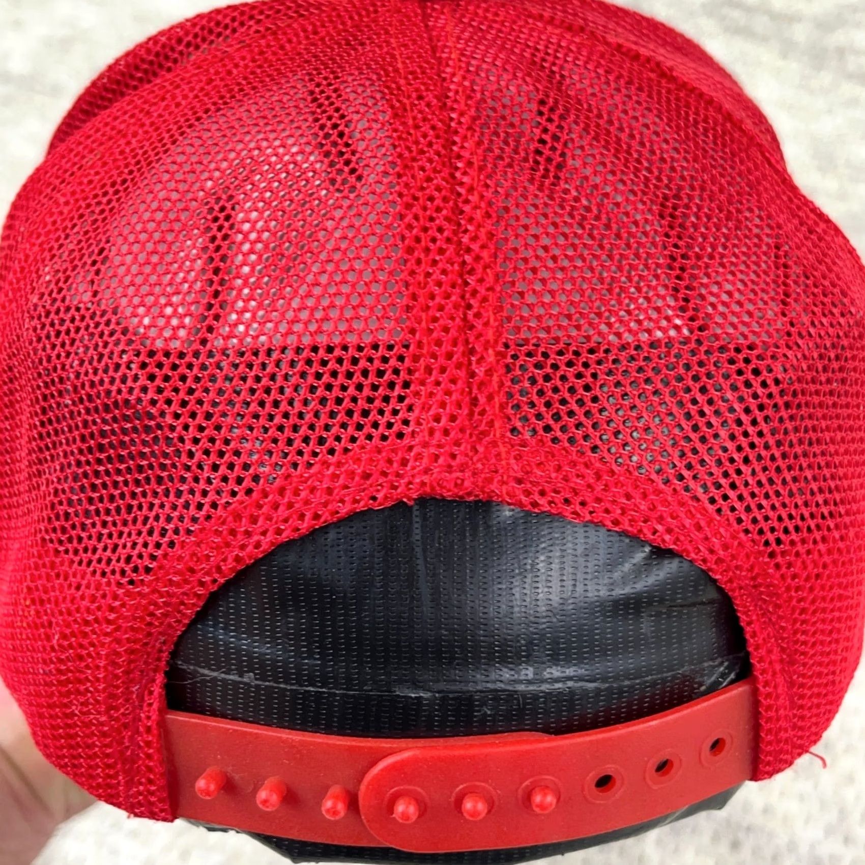 Vintage Vintage Coleman 80s/90s Trucker Hat Cap Snapback Patch Red White Camp Lantern - Adjustable - Classic Outdoor Size ONE SIZE - 3 Thumbnail