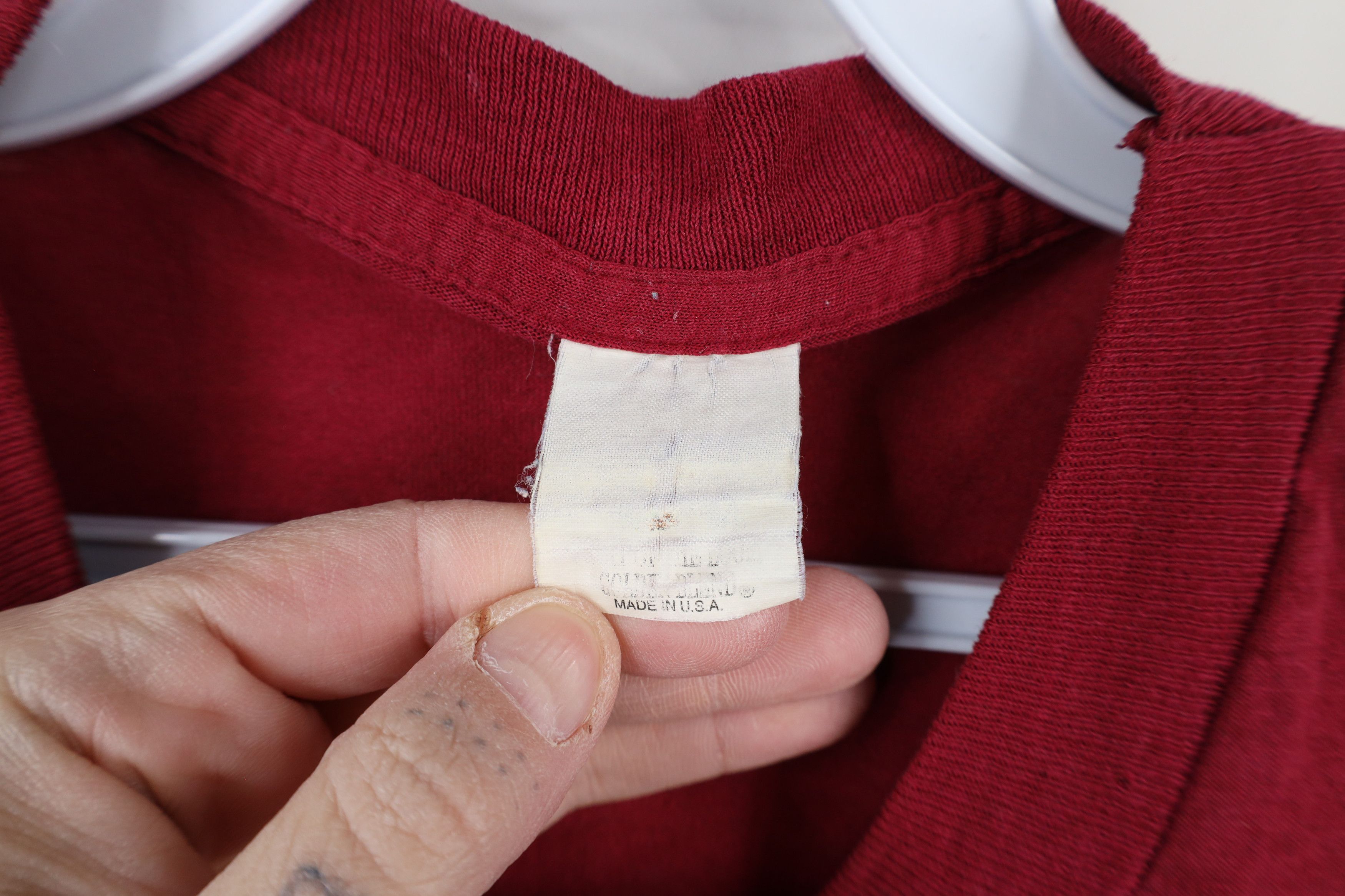Vintage Vintage 90s Streetwear Blank Thin Pocket T-Shirt Red USA Size US M / EU 48-50 / 2 - 5 Thumbnail