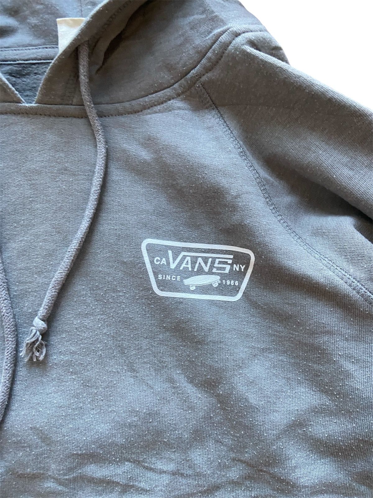 Vans vans skate hoodie 2000s Size US M / EU 48-50 / 2 - 3 Thumbnail