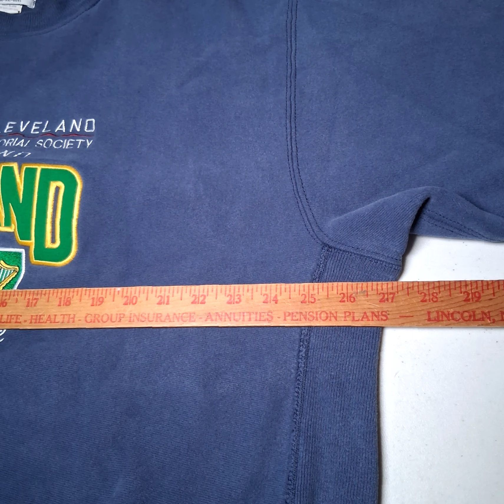 Vintage VINTAGE Graffiti Cleveland Peace Officers Memorial Society Pipe Band Sweatshirt 2X Ireland Vtg Mens Crew Neck Pullover Blue Embroidered Size US XXL / EU 58 / 5 - 7 Thumbnail