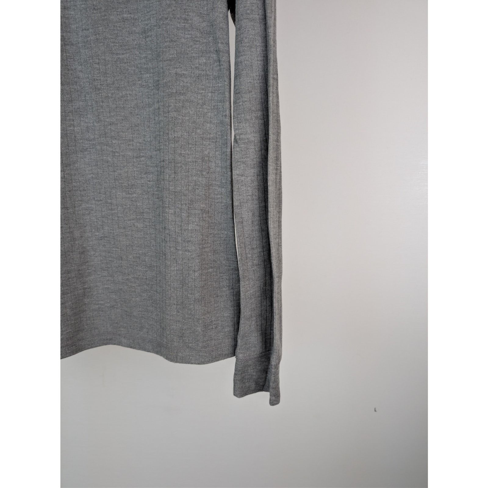 Vince o1rshd1 CC20 Raw Edge Long Sleeve Henley T-Shirt in Grey Size US S / EU 44-46 / 1 - 5 Thumbnail