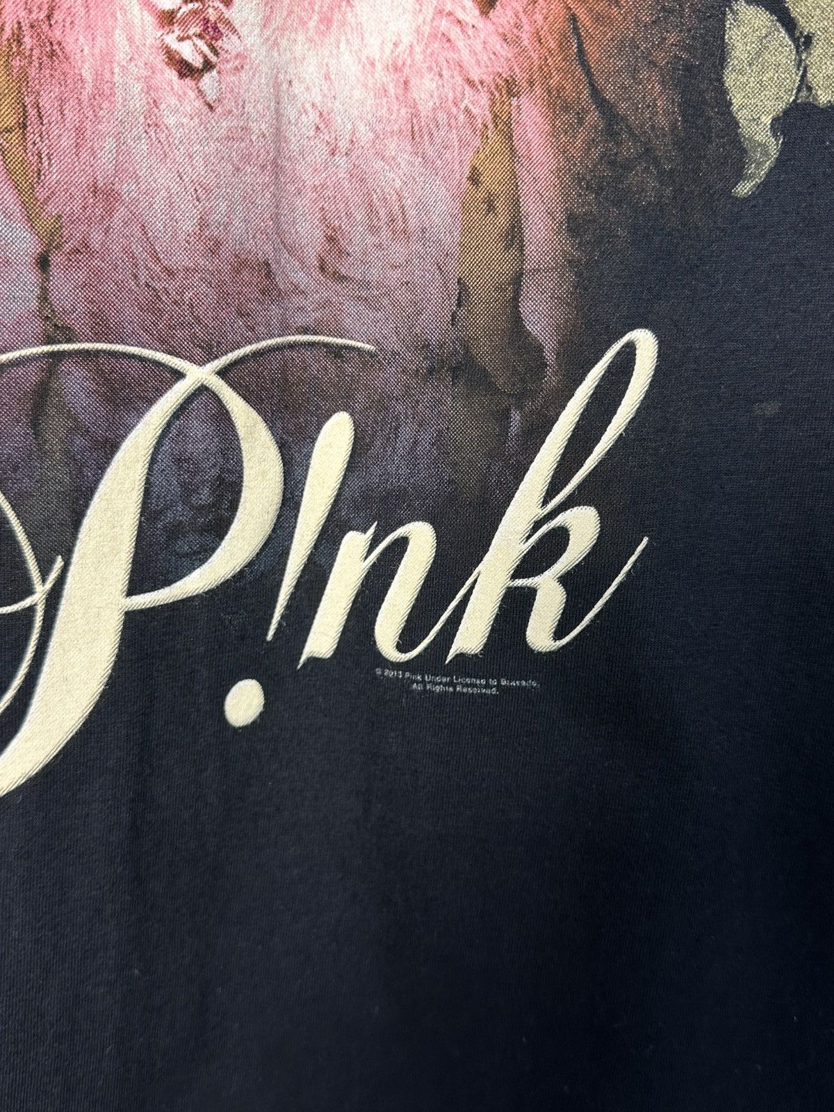 Vintage Pink The Truth About Love World Tour 2013 Printed T-shirt Size US XL / EU 56 / 4 - 4 Thumbnail