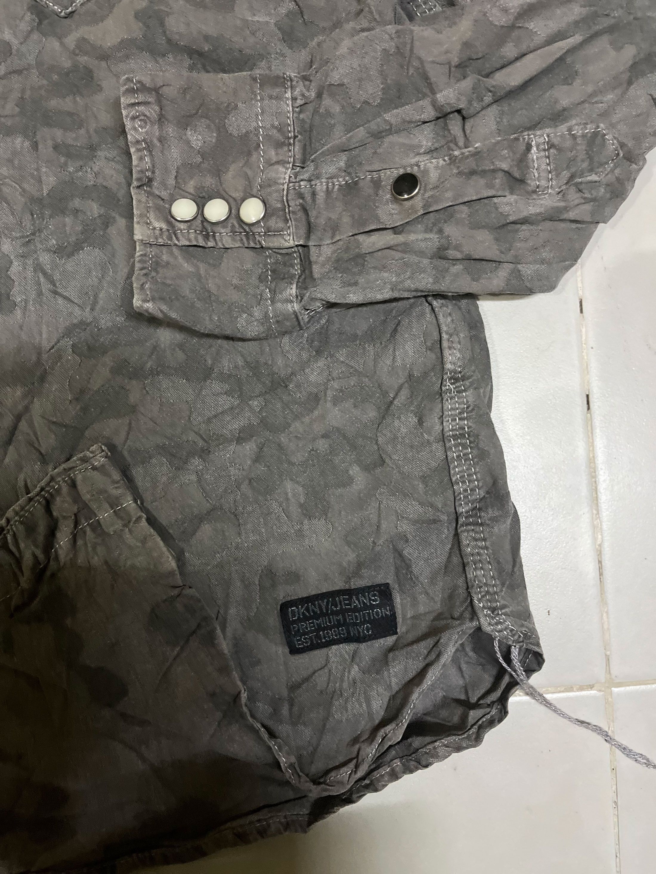 DKNY × Designer DKNY Camouflage Long Sleeve Western Pearl Snap Size US L / EU 52-54 / 3 - 3 Thumbnail