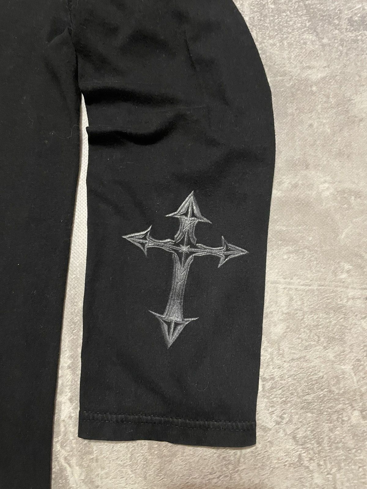 Affliction × Ed Hardy Vintage Black Metal Vampire Cross Full Print Long Sleeve Size US XL / EU 56 / 4 - 13 Thumbnail