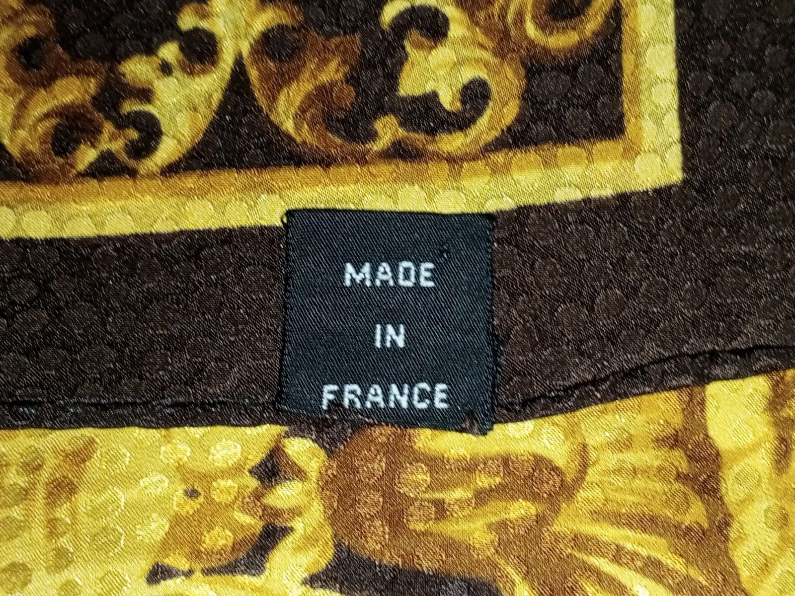 Other ERRE PARIS Victorian Baroque Floral Foliage Gold Silk Scarf Size ONE SIZE - 9 Thumbnail
