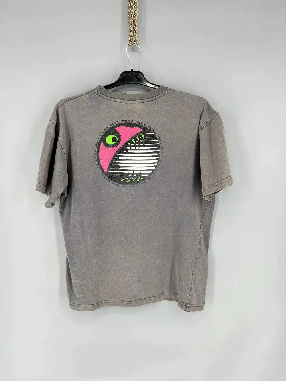 Band Tees Vintage 90s Hot Tuna USA Surfboarding Grey Faded TShirt Size US S / EU 44-46 / 1 - 11 Thumbnail
