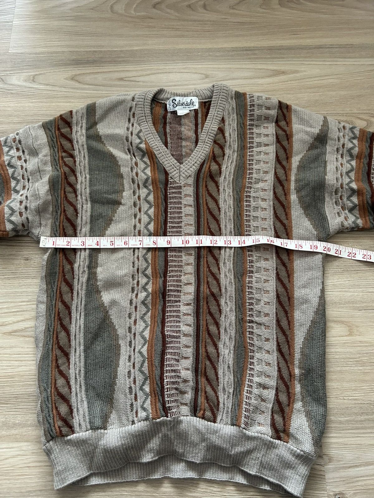 Vintage Vintage Coogi Style 3D Knit Sweater Brown Size US M / EU 48-50 / 2 - 4 Thumbnail