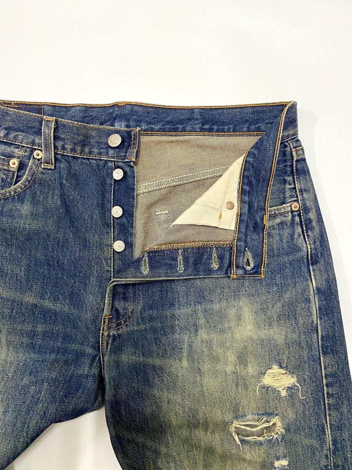 Levi's LEVI'S 501 DISTRESSED JEANS Size US 33 - 3 Thumbnail