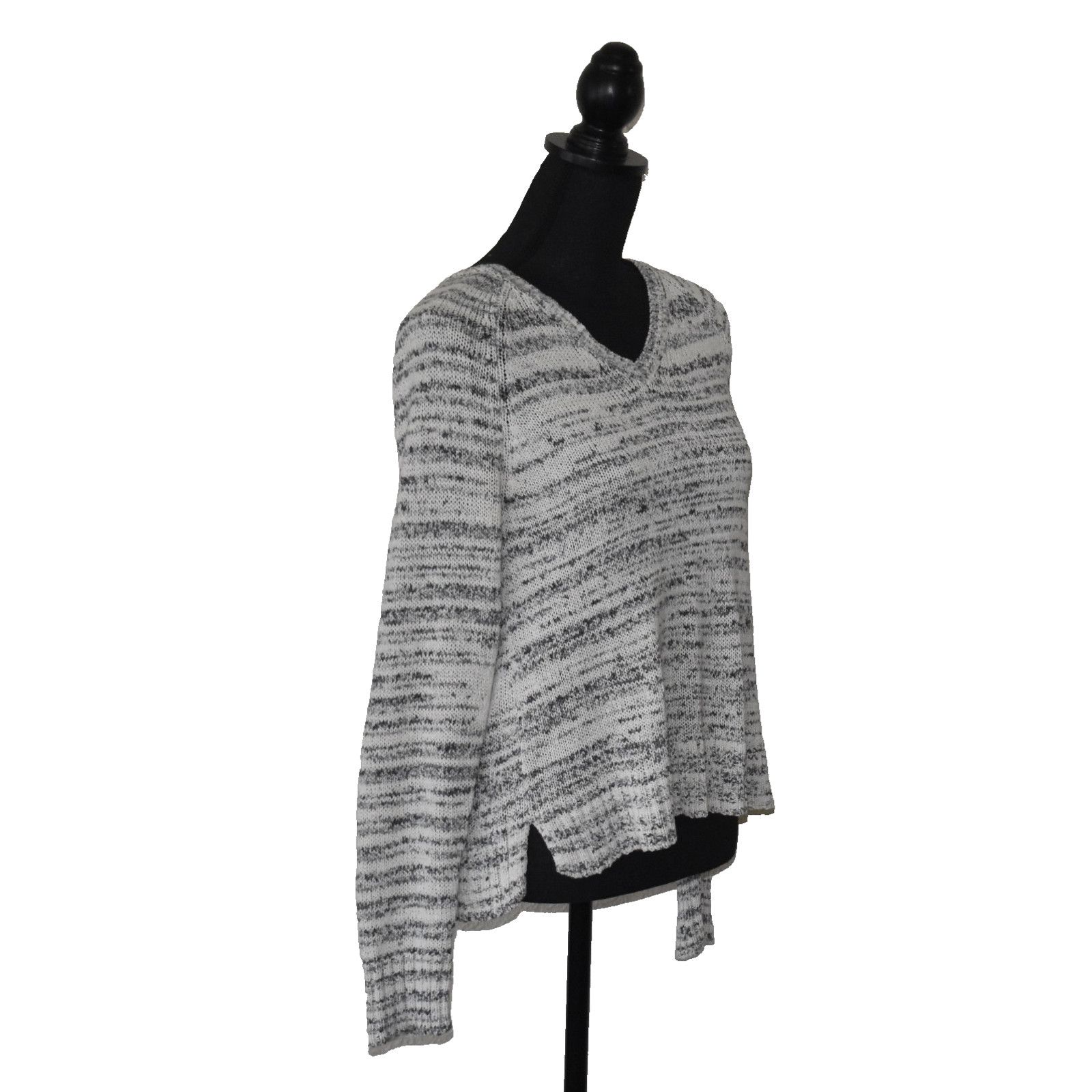 Eileen Fisher EILEEN FISHER Ash Gray Cotton/Nylon Knit V Neck Sweater Sz M Size M / US 6-8 / IT 42-44 - 2 Thumbnail