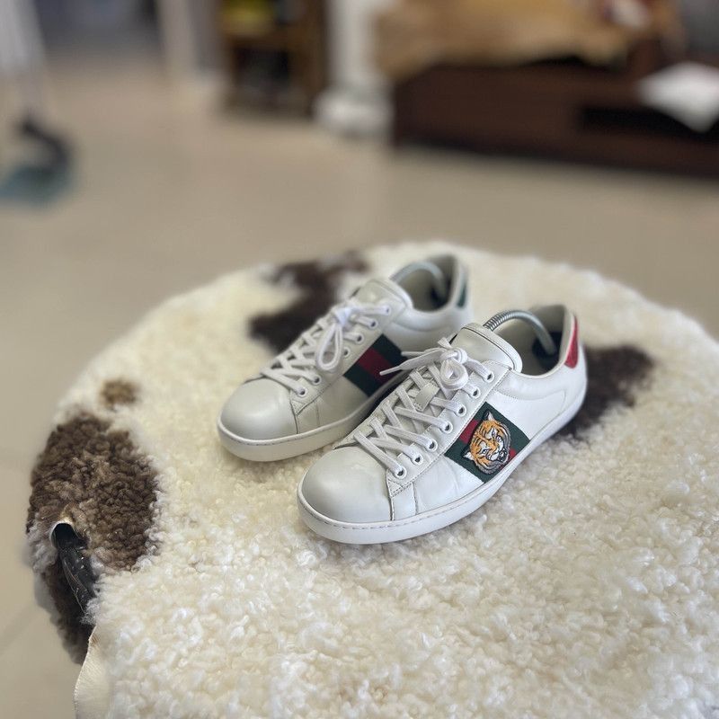 Gucci Gucci Ace White Tiger Embroidered Sneakers Size US 8 / EU 41 - 1 Thumbnail