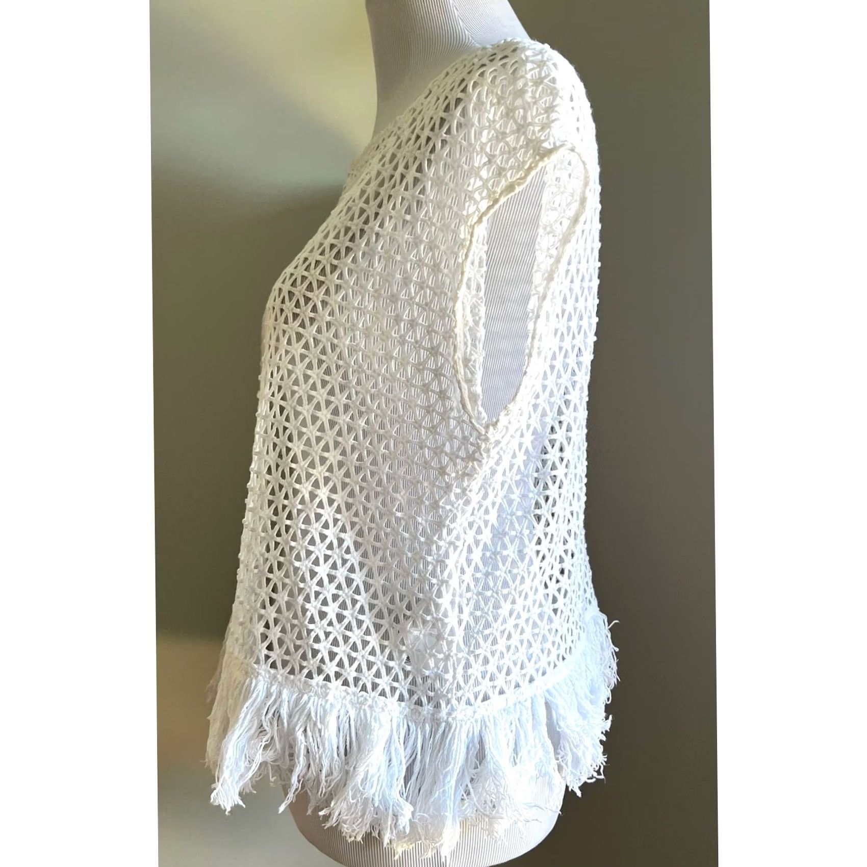 Banana Republic Banana Republic Crochet White Top Boxy Open Knit Fringe Cotton Sz M Womens Shirt Size M / US 6-8 / IT 42-44 - 3 Thumbnail