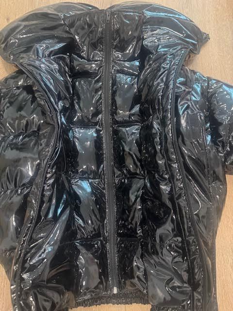 Vetements Vetements AW17 black "Miss Webcam " Puffer Size US M / EU 48-50 / 2 - 4 Thumbnail