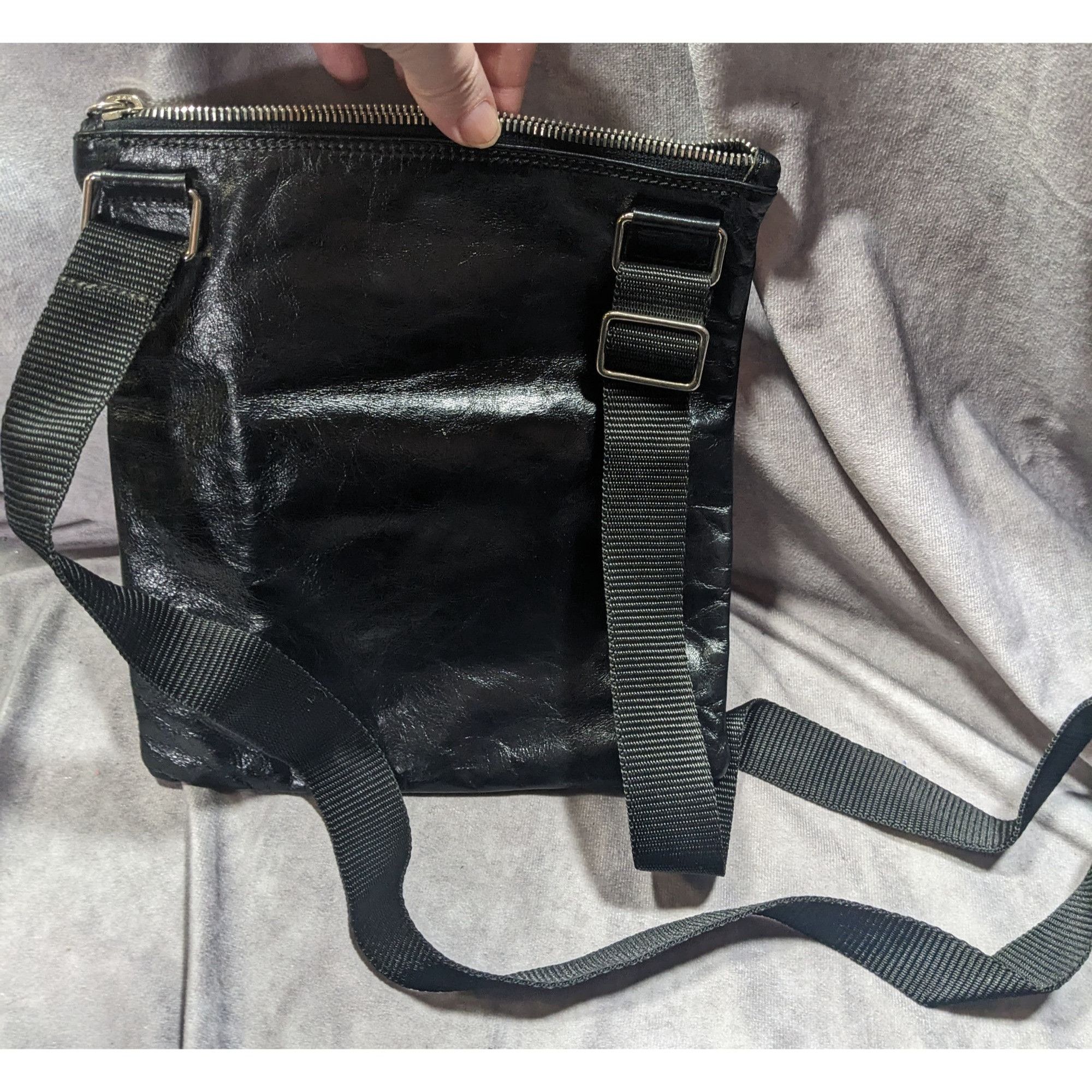Other Vintage Designer Italian Leather Black Crossbody Bag Size ONE SIZE - 6 Thumbnail