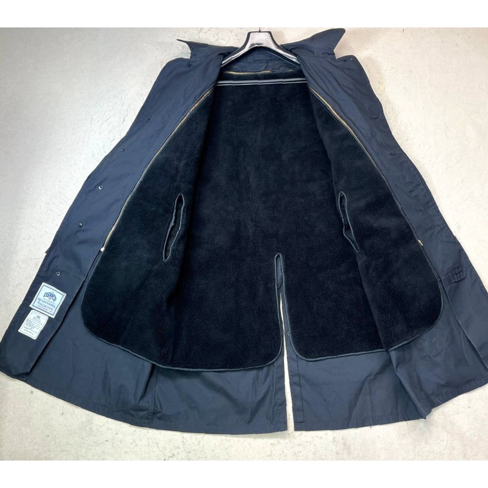 Vintage VINTAGE DSCP Quarterdeck Collection Trench Coat Coat Men 48L Black Long Classic 70s Pockets Button Big & Tall Regular Size US M / EU 48-50 / 2 - 8 Thumbnail