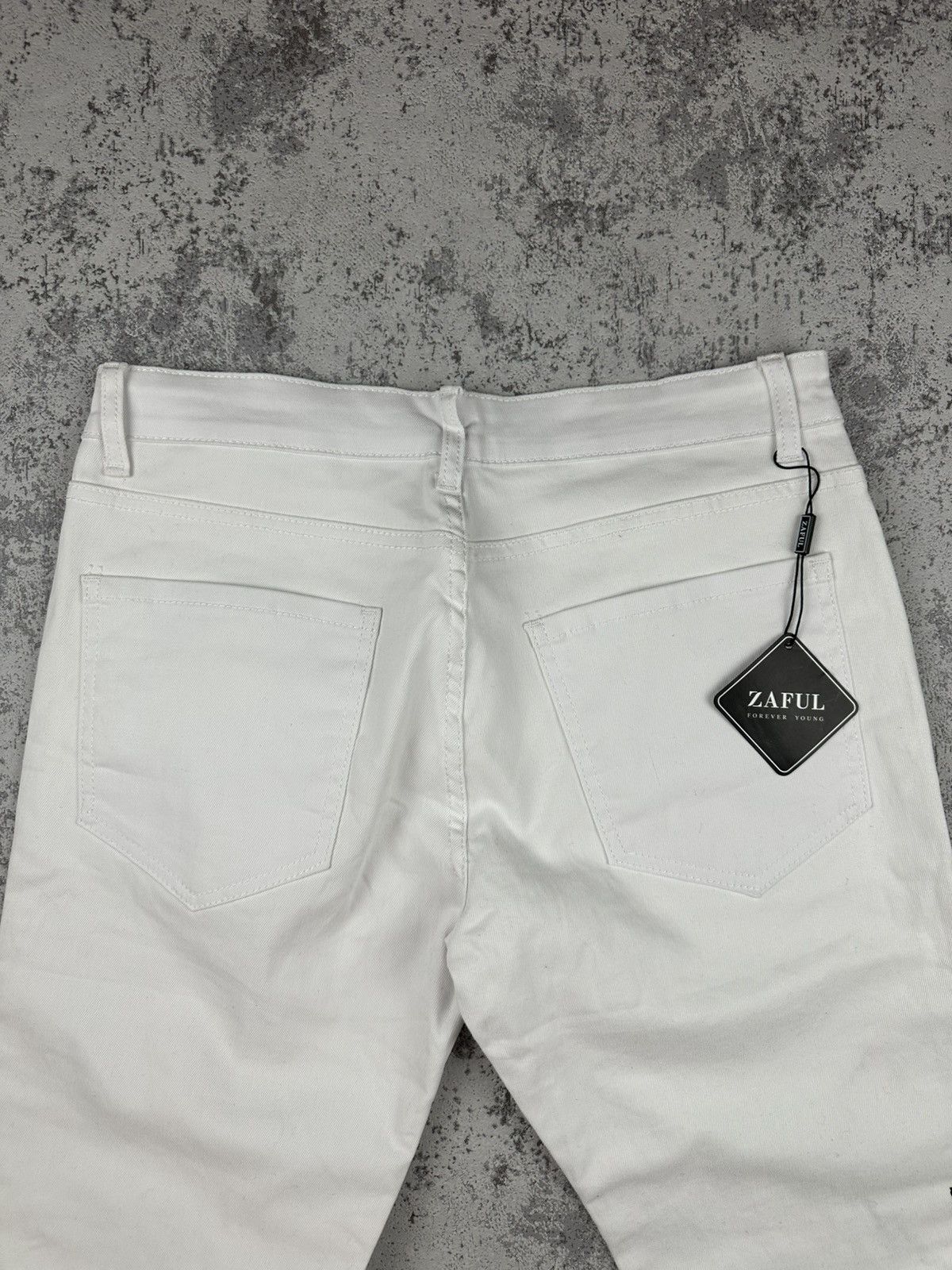 Designer Zaful Graffiti Jeans Angel Patch Straight Size 34 Mens Size US 34 / EU 50 - 3 Thumbnail