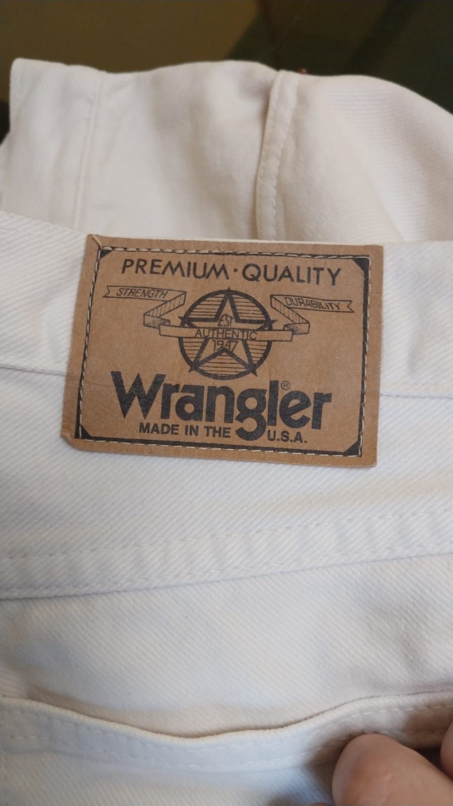 Wrangler Wrangler blanco de corte recto, (80') Size US 42 / EU 58 - 2 Thumbnail