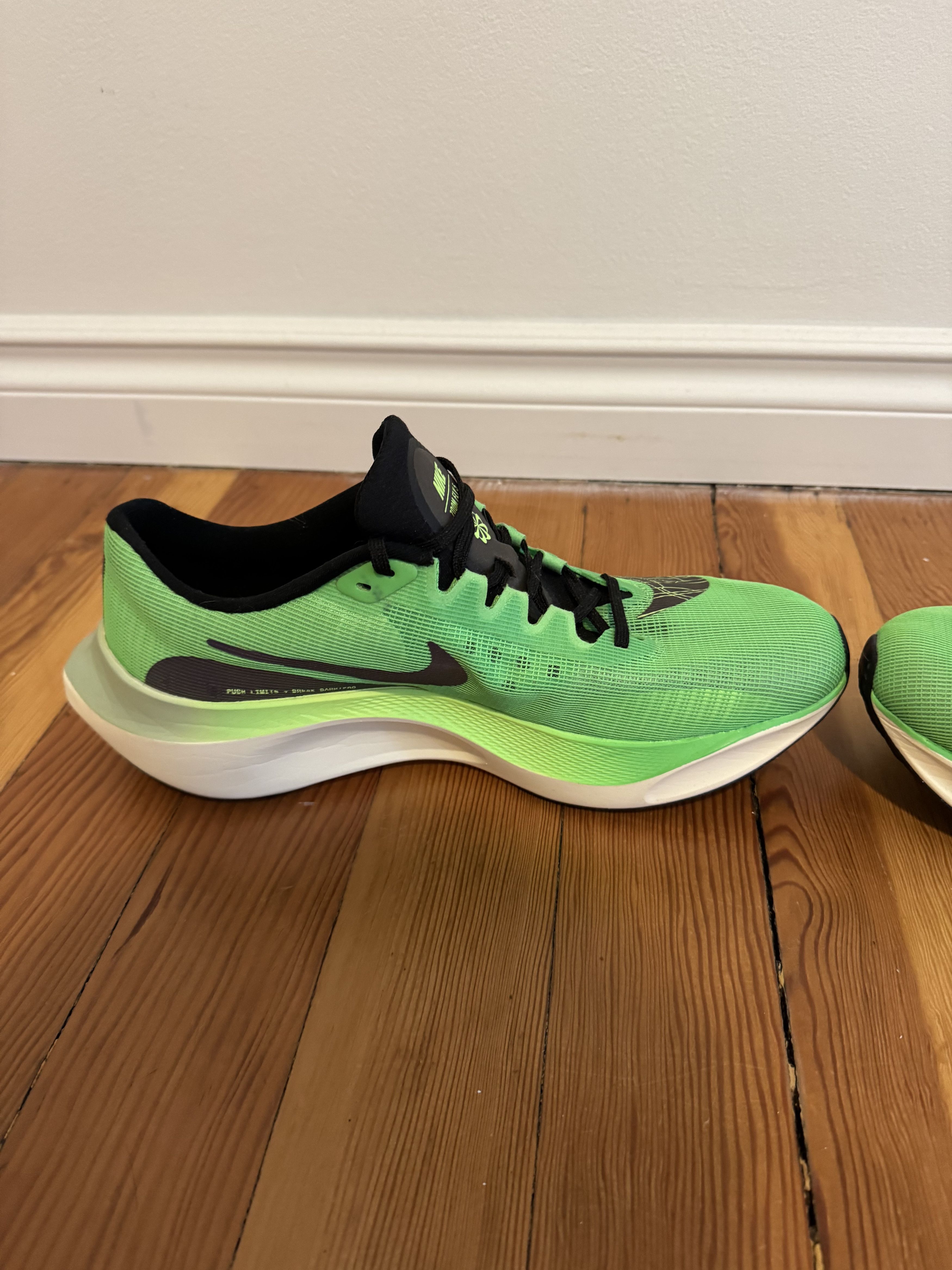 Nike NEW Nike Zoom Fly 5 Running Black Green Ekiden Size US 12.5 / EU 45-46 - 2 Thumbnail