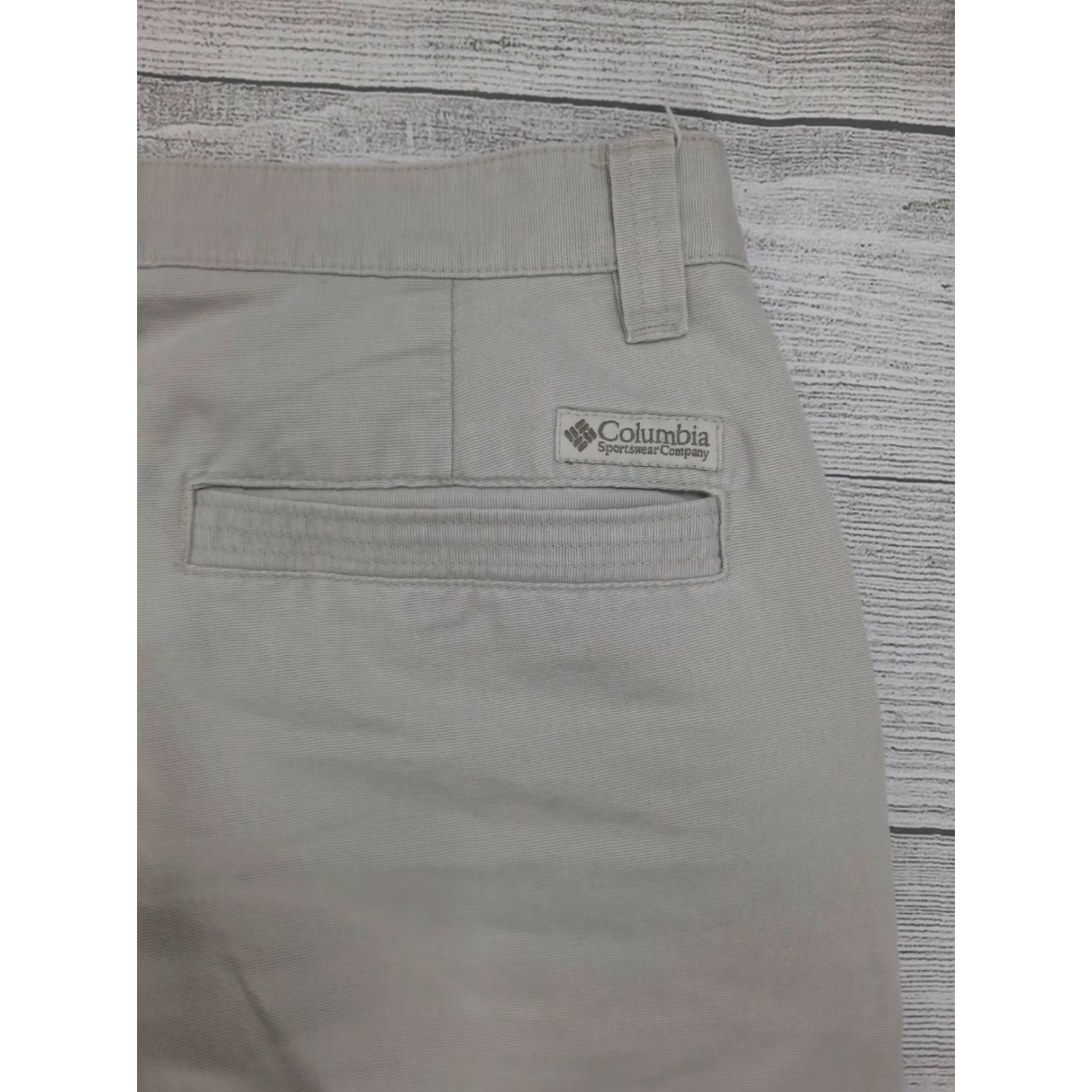 Vintage Columbia Sportswear Mens Khaki Green Hiking Cargo Pants 34 X 30 Pants Mens Regular Cargo Baggy? Size US 34 / EU 50 - 5 Thumbnail