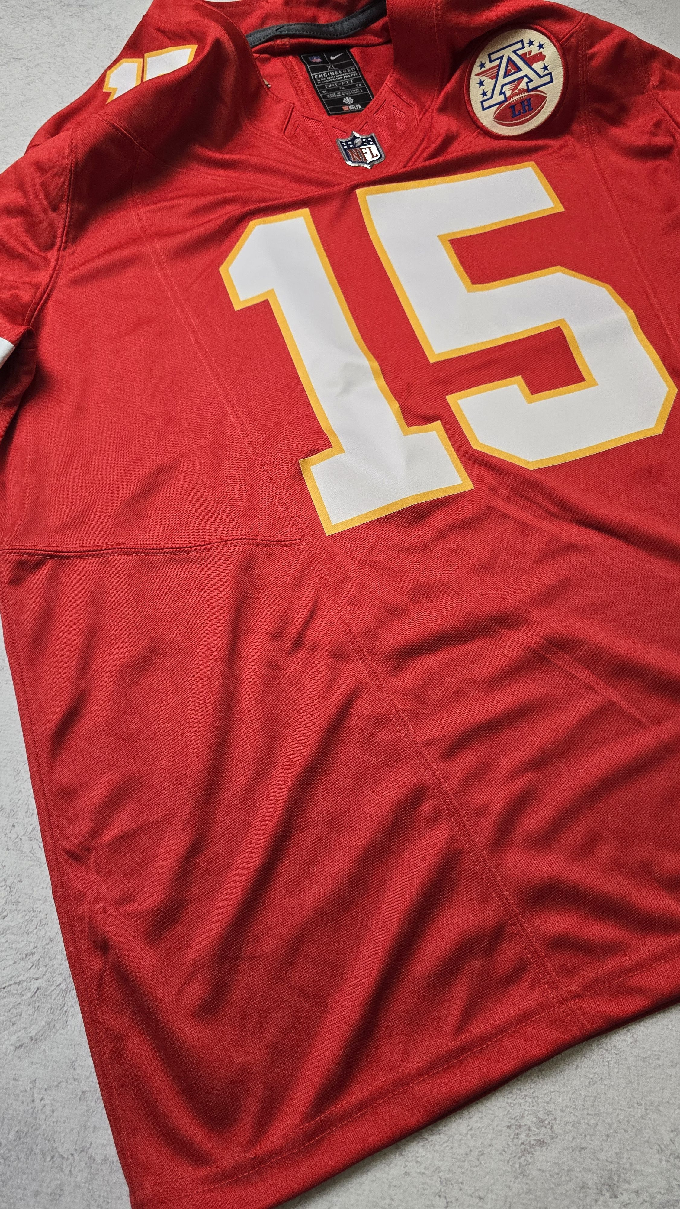 Nike Mahomes #15 Kansas City Chiefs Vapor FUSE Limited Jersey Size US XL / EU 56 / 4 - 12 Thumbnail