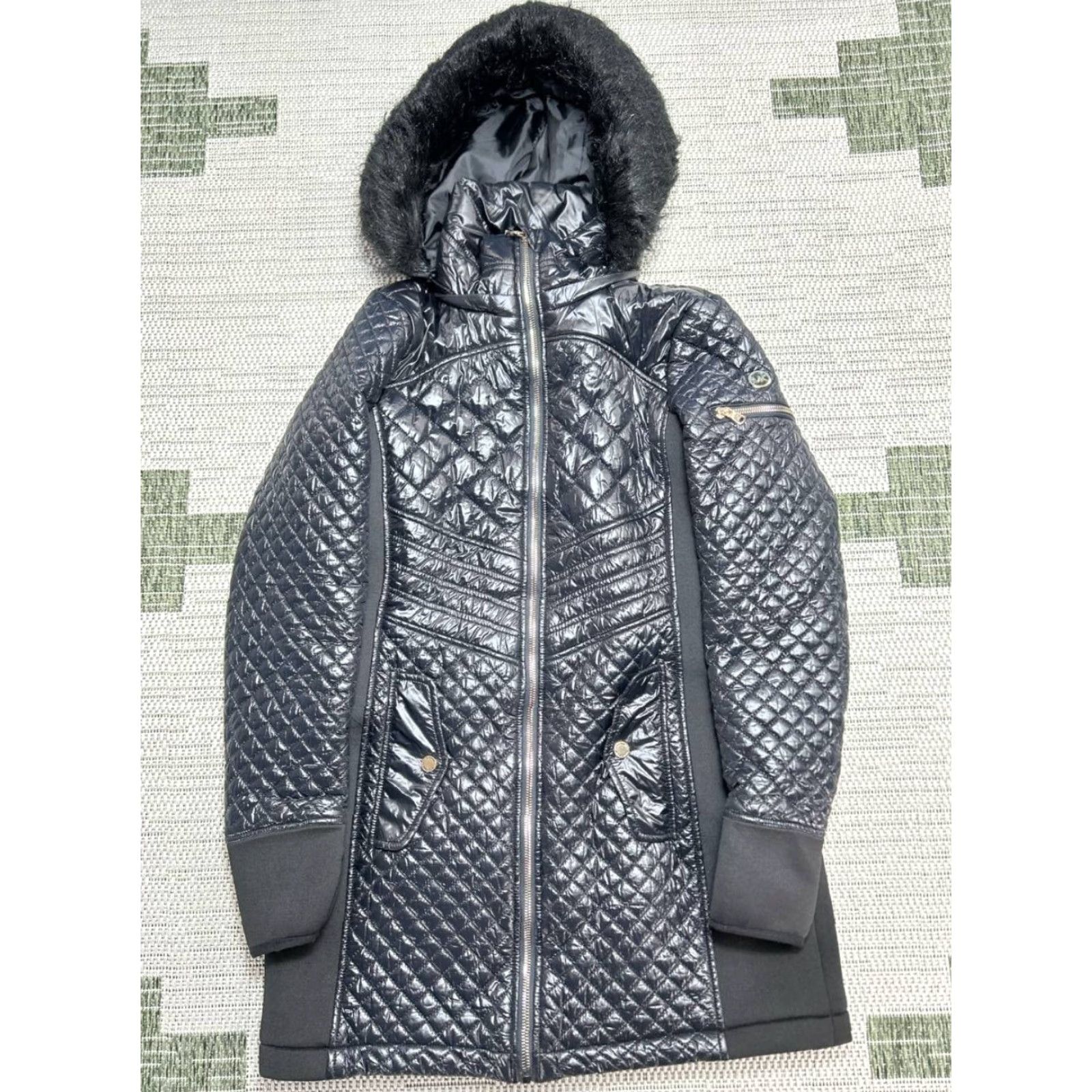 Michael Kors Michael Kors Quilted Coat Womens Small Blue Nylon Lined Faux Fur Trim Hooded Coat Size S / US 4 / IT 40 - 2 Thumbnail