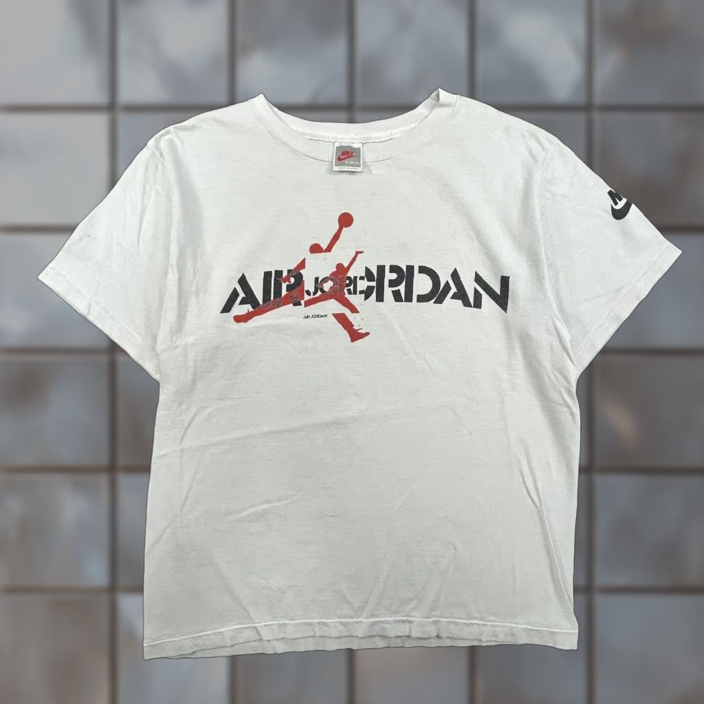Nike VINTAGE Nike Air Jordan Shirt Mens Small White Jumpman Logo Made in USA 80s Size US S / EU 44-46 / 1 - 1 Thumbnail