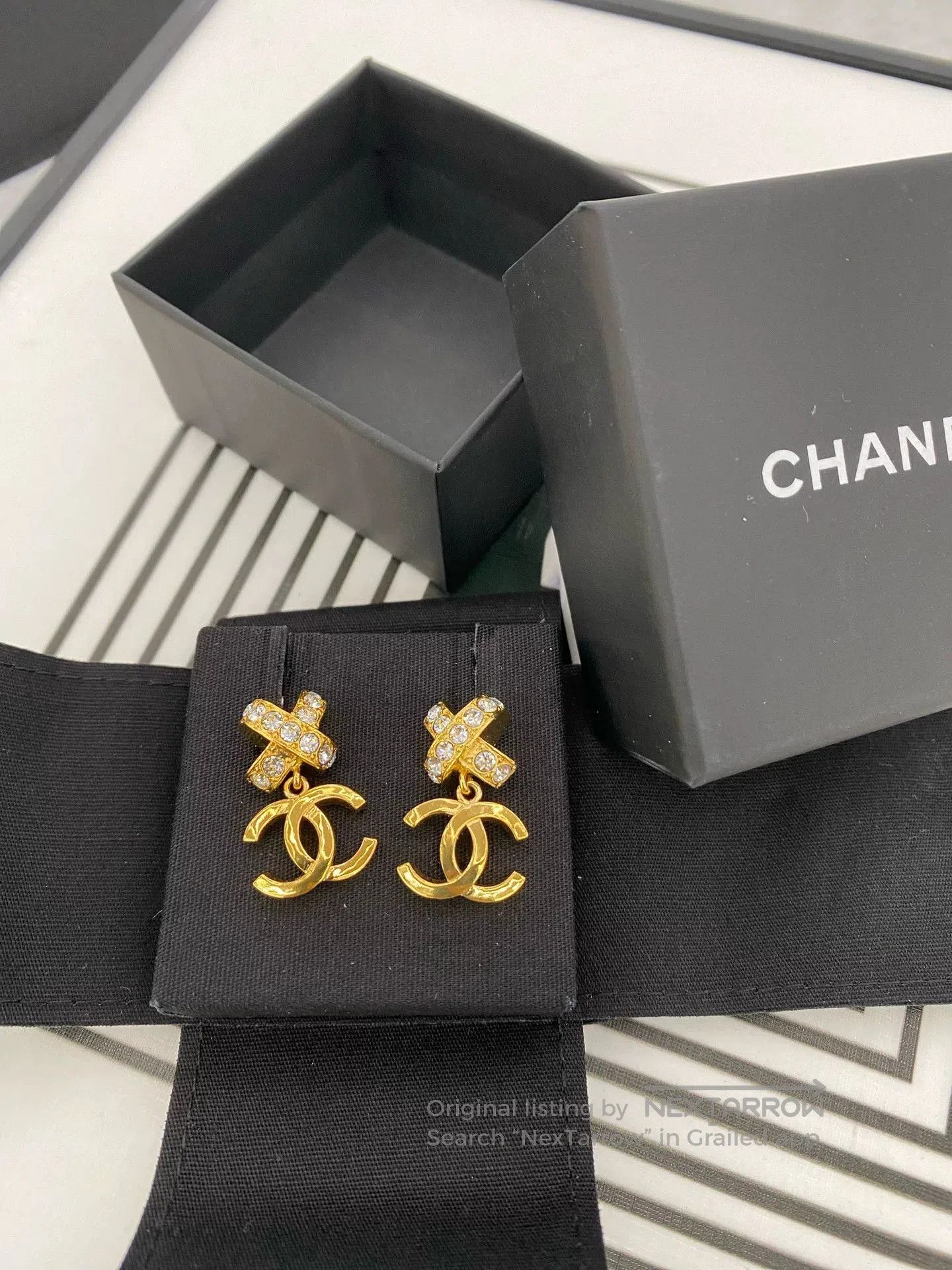 Chanel CHANEL 23P Gold Cross Crystal Double C Drop Earrings. Size ONE SIZE - 1 Thumbnail