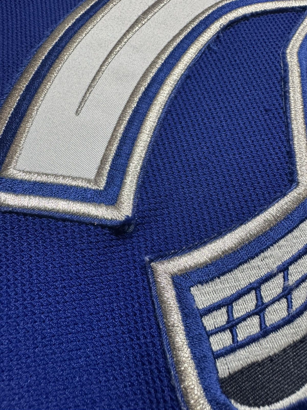 NHL × Reebok × Vintage Vancouver CANUCKS Reebok PREMIER NHL Jersey Size US XL / EU 56 / 4 - 9 Thumbnail