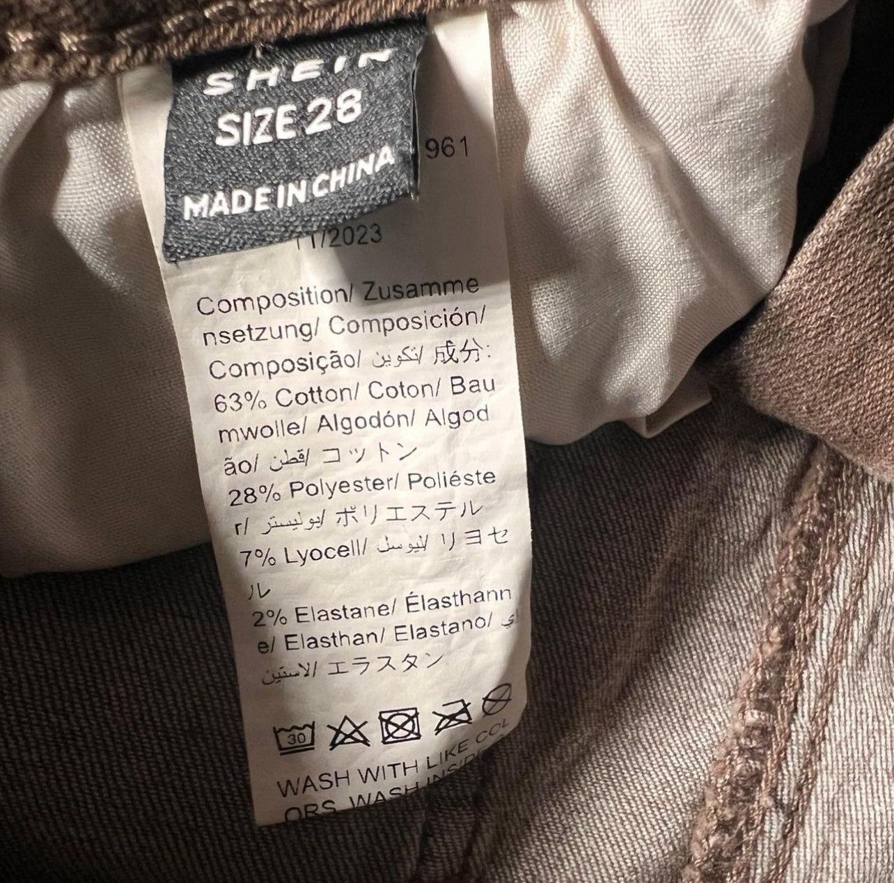 Shein Brown SHEIN low-rise flare jeans Size 28" / US 6 / IT 42 - 7 Thumbnail