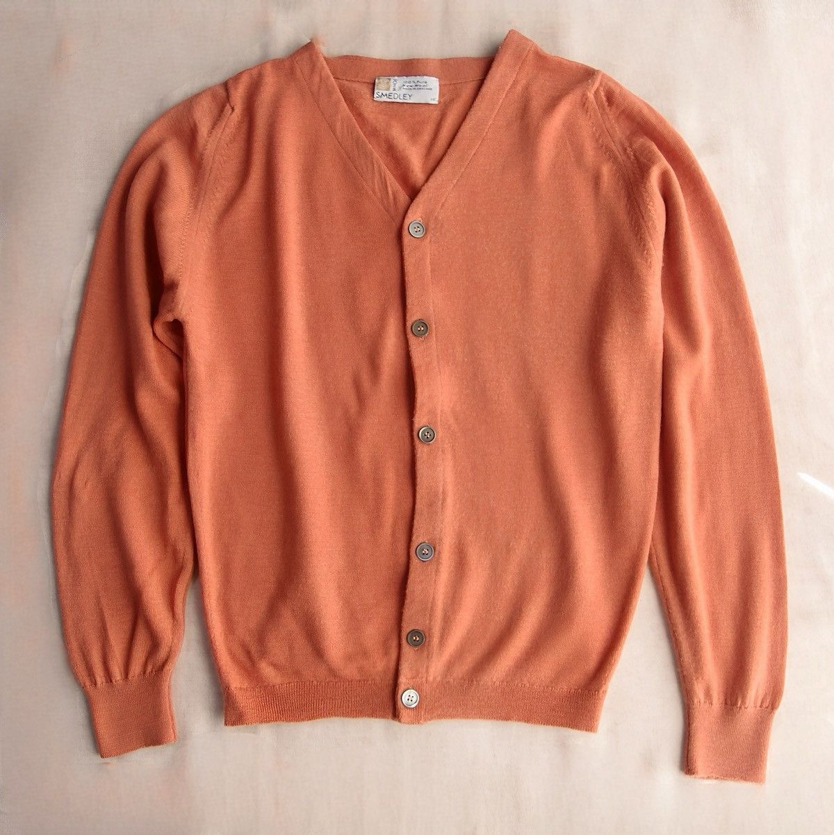 John Smedley 90s–Early 00s John Smedley Salmon Pink Merino Wool Cardigan Size US S / EU 44-46 / 1 - 1 Thumbnail