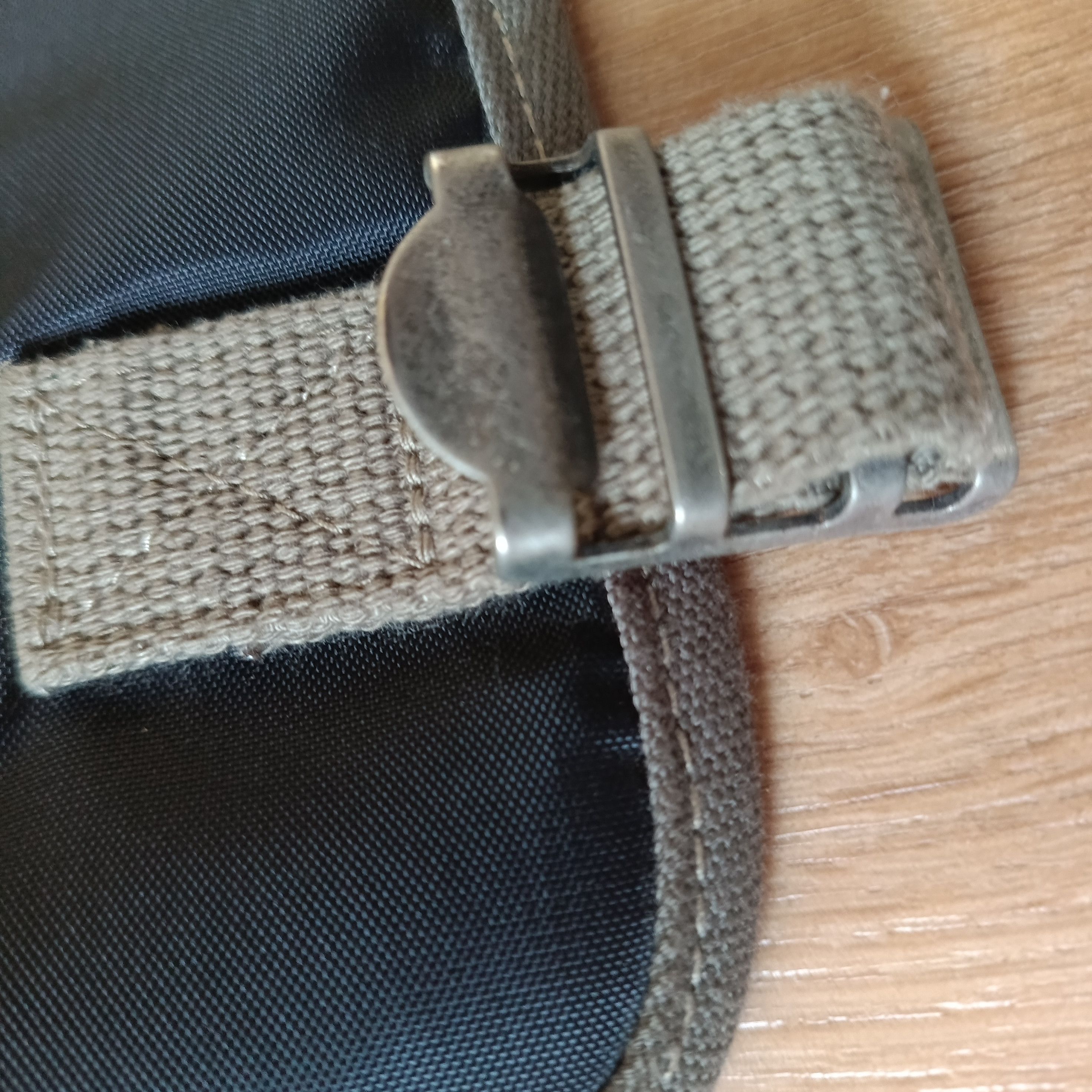 Eastpak × Vintage Eastpack Anarchy messenger bag khaki shoulder cross body bag Size ONE SIZE - 4 Thumbnail