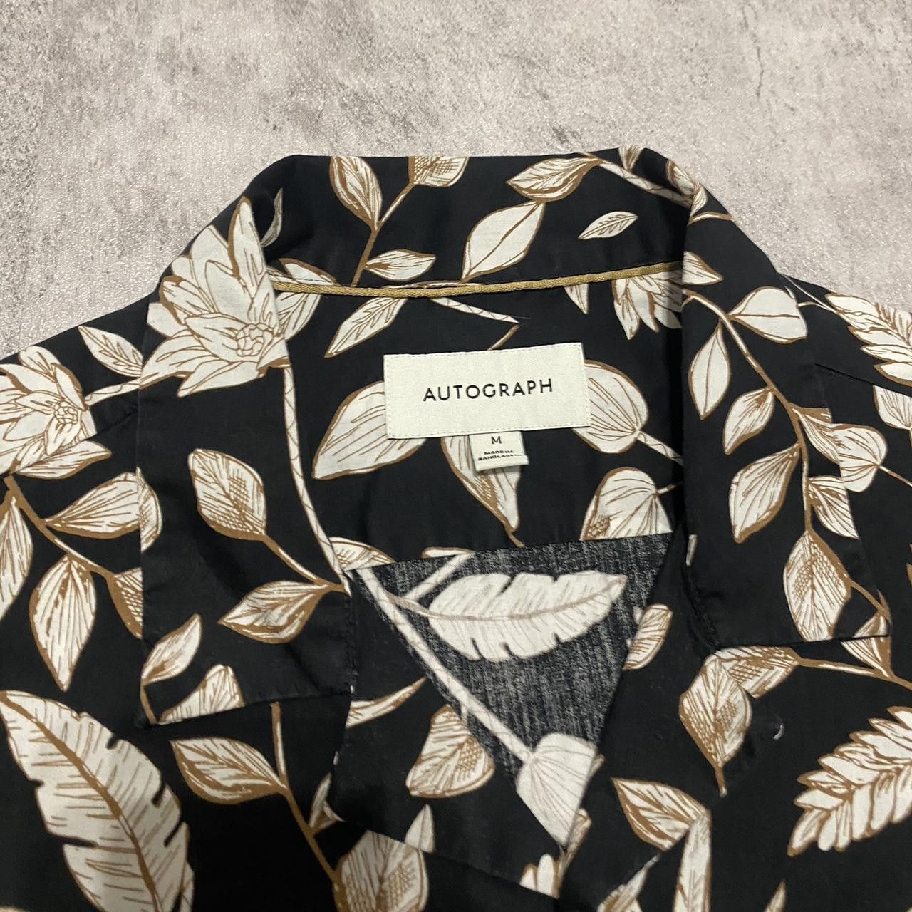 Other Black and tan floral button-up shirt #floralshirt Vintage Size US M / EU 48-50 / 2 - 4 Thumbnail