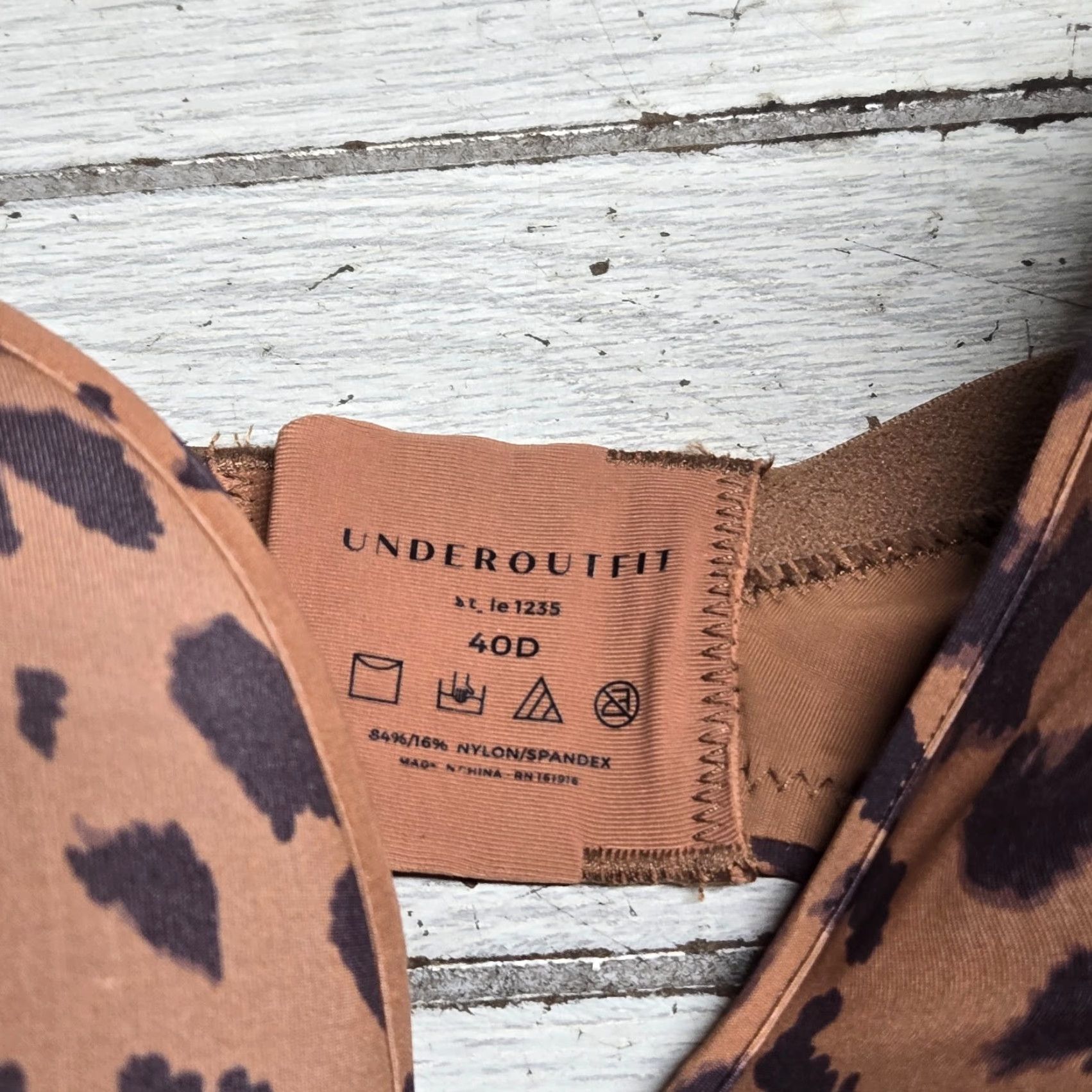 Vintage VINTAGE Not Used? Underoutfit Bra Molded Cup Underwire Animal Print Adult Women's 40D Brown Balconette 40D Women Bra Size ONE SIZE - 3 Thumbnail