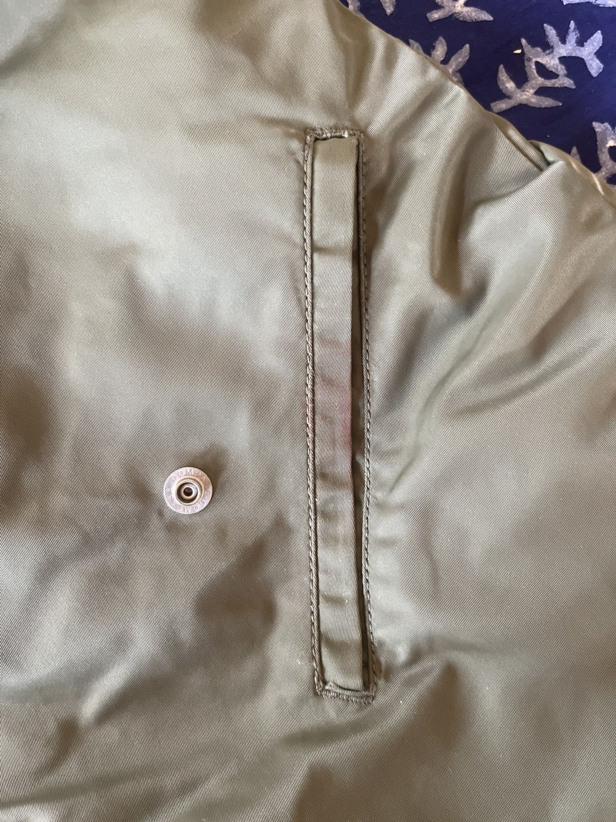 John Elliott John Elliott Bogata Bomber Olive Nylon Size US S / EU 44-46 / 1 - 4 Thumbnail