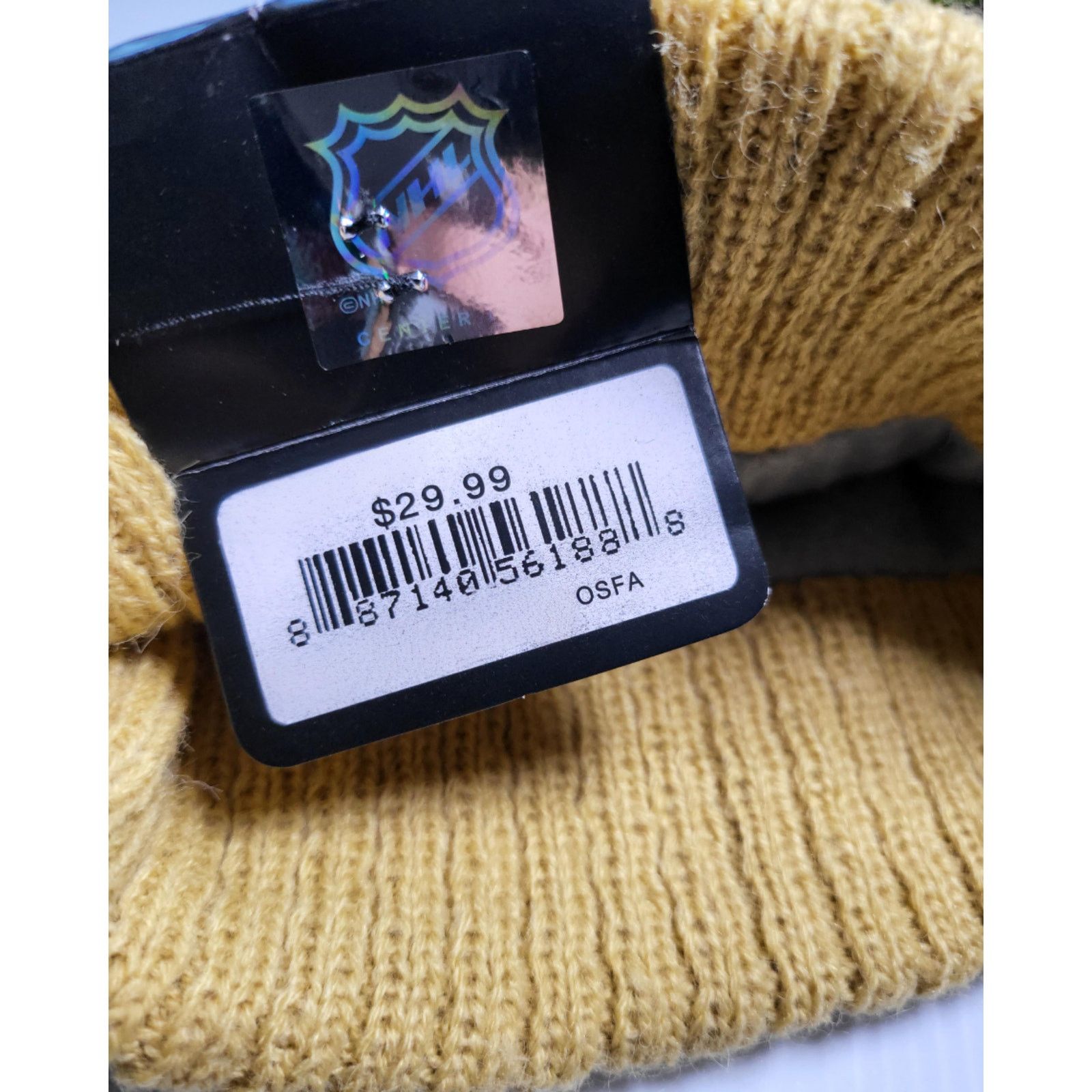 Other NWT Vegas Golden Knights Sports Knit Pom Beanie Fleece Lined Size ONE SIZE - 4 Thumbnail